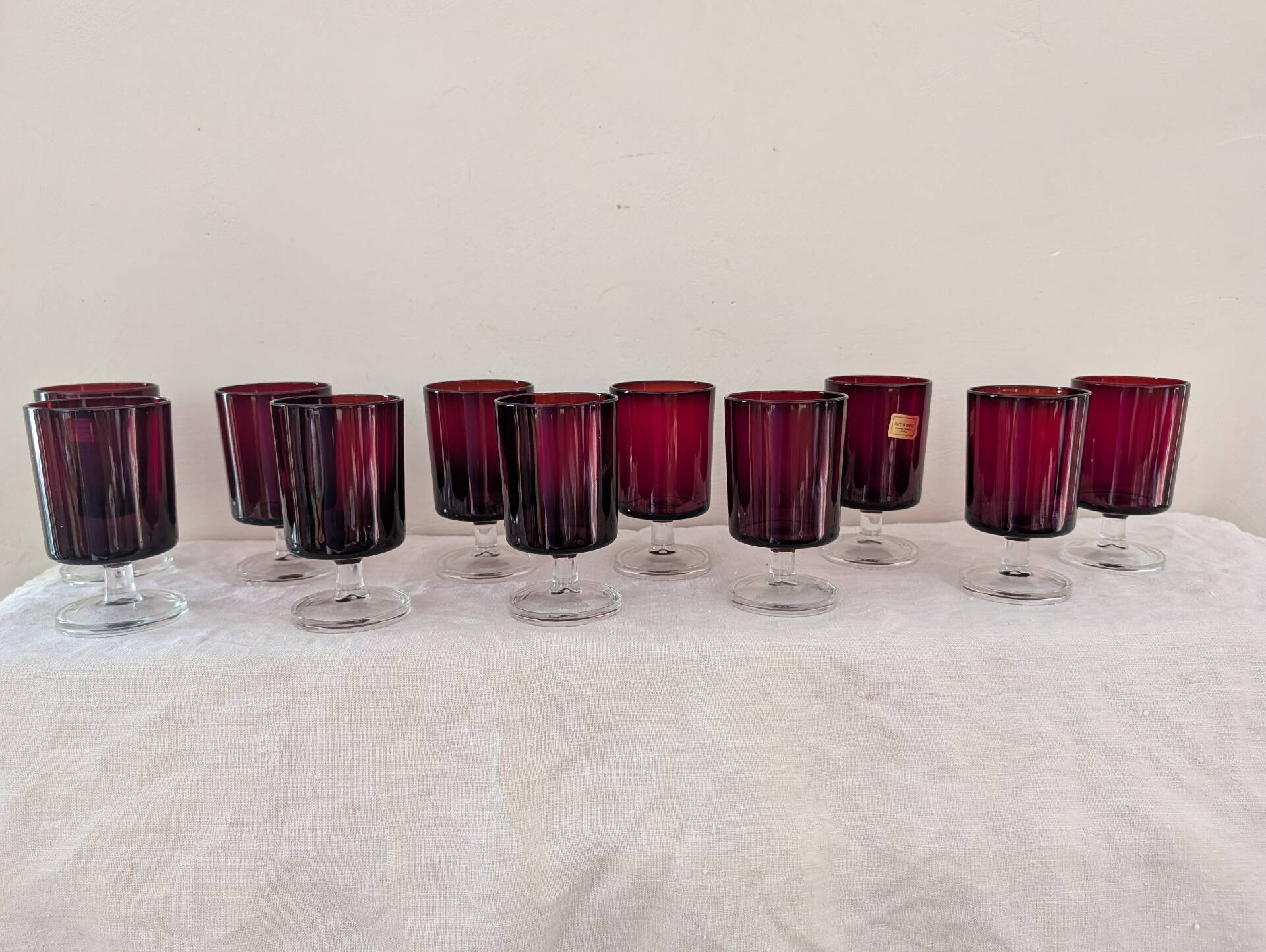 11 Luminarc amethyst glasses – France, 1970s