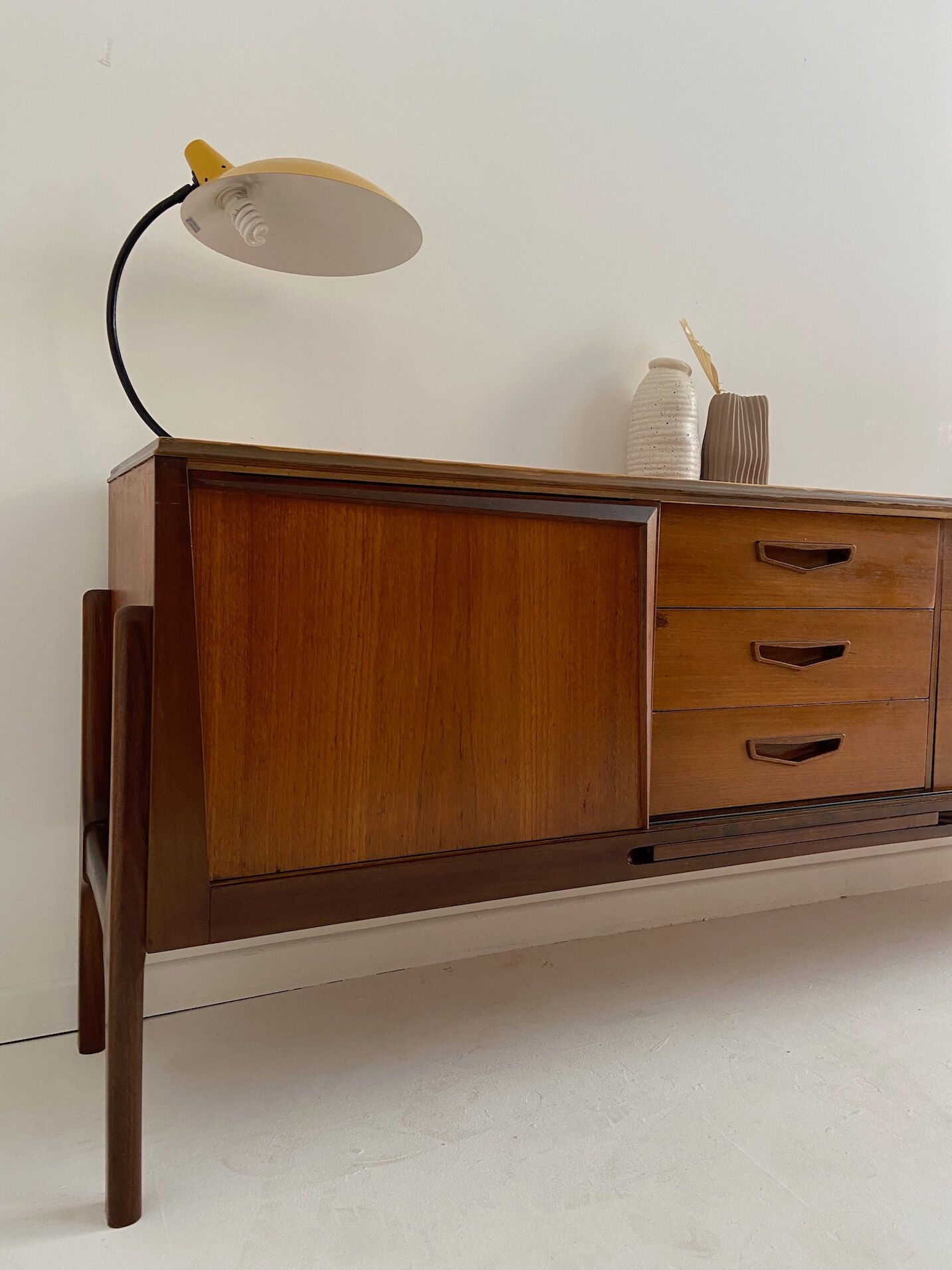 Vintage design row by Gunni Oman