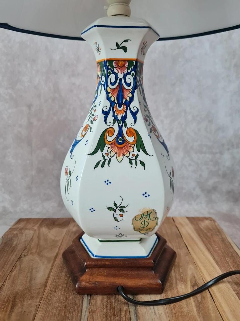 Hand-painted faience lamp – Desvres / Rouen style – artisan piece