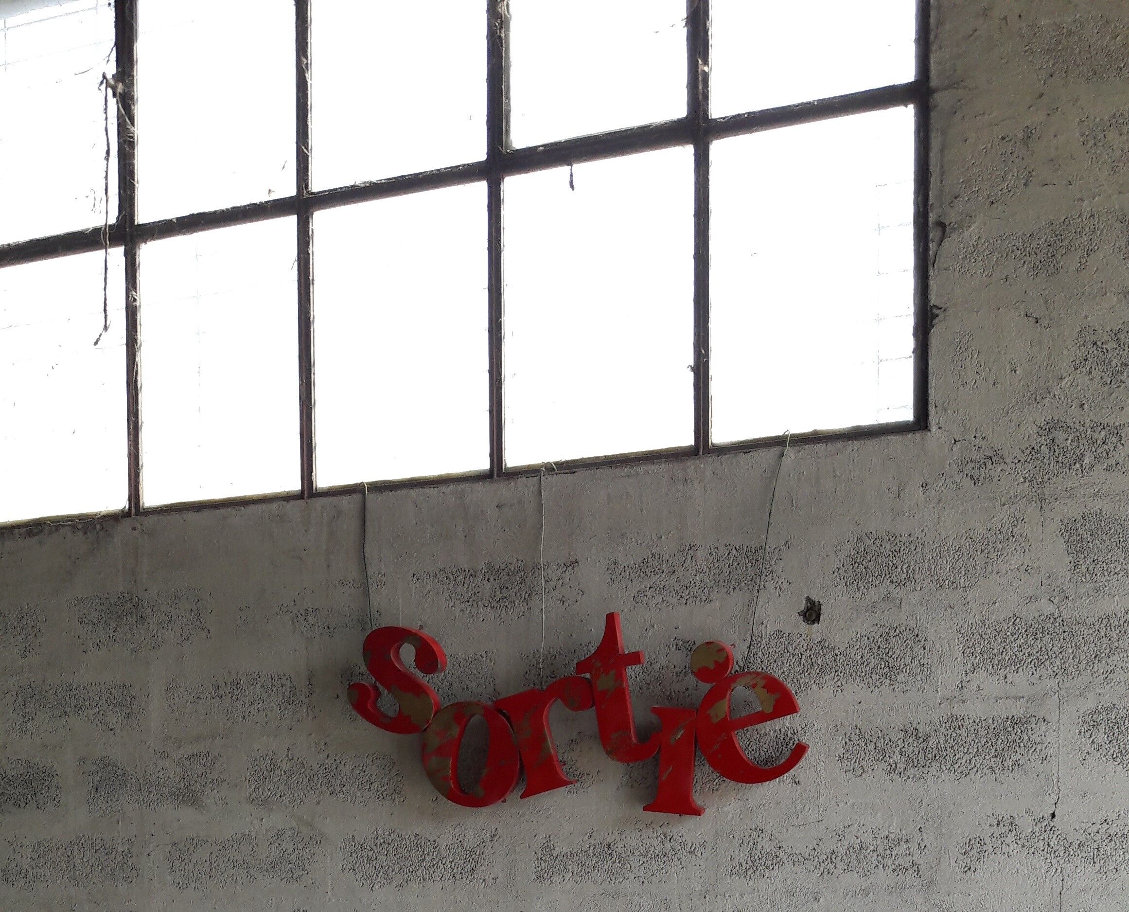 To message metal letter