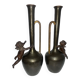 Paire de vases pichet en bronze