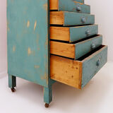 Industrial workshop furniture in pine with 12 drawers, circa 1940.