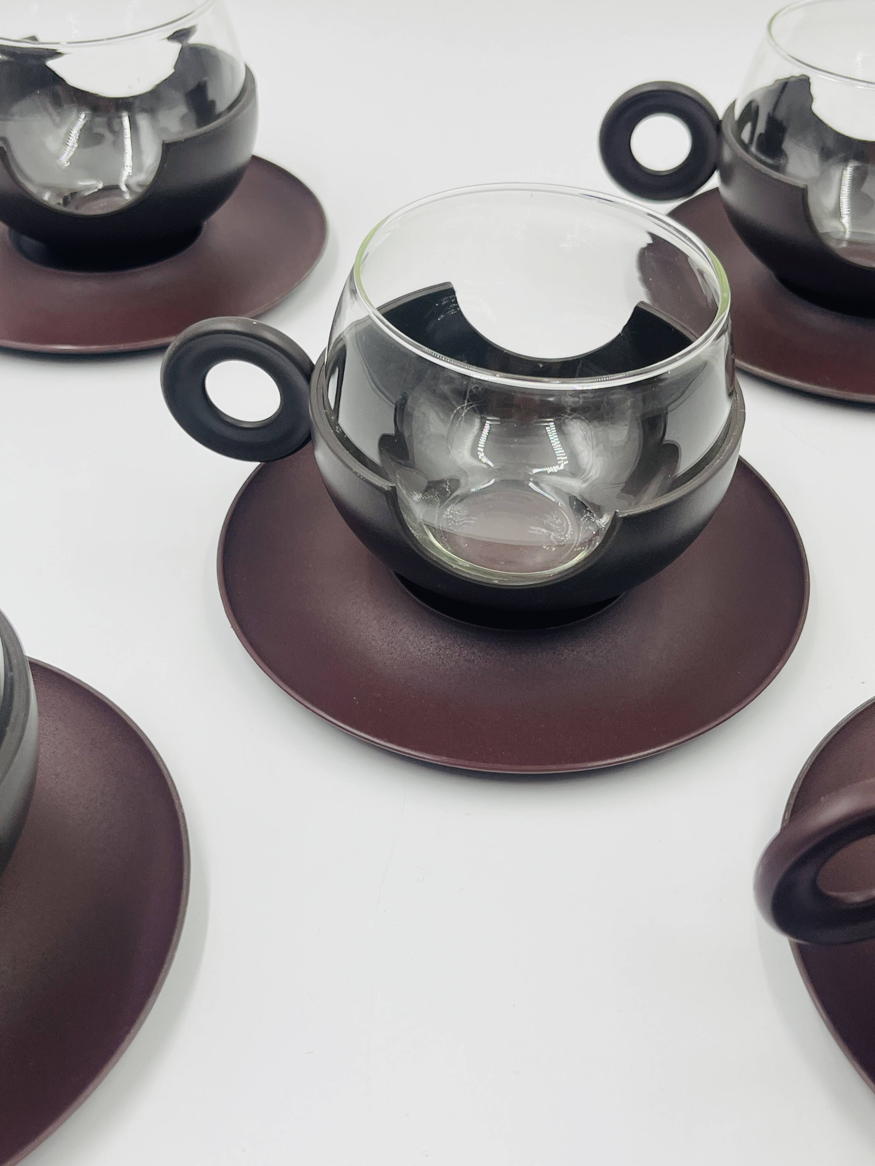 5 Cup Pop Service at Anses Donut – Dutch Design – 1970