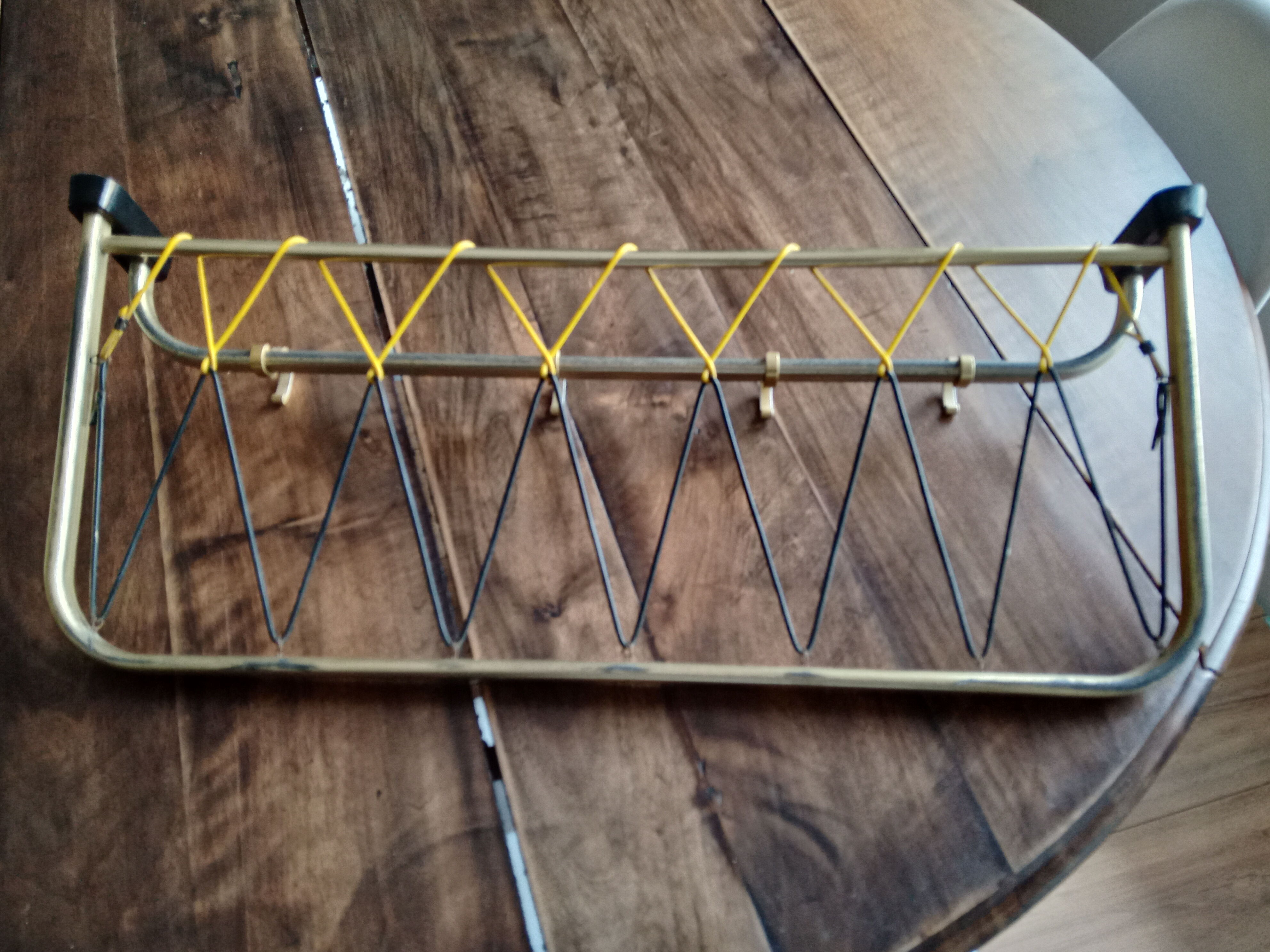 Vintage 70s coat rack in gold aluminum 4 crochets with scoubidou hats