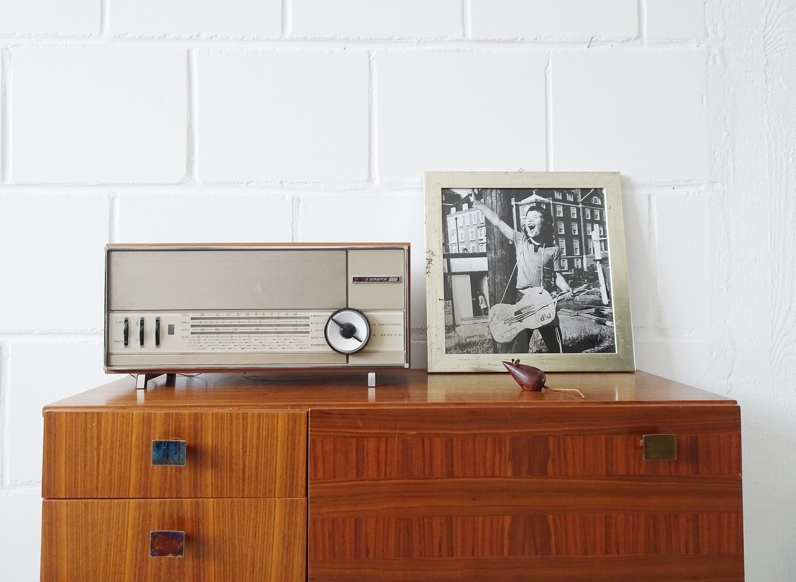 Mid century radio, tube radio europa 3030 with wood paneling