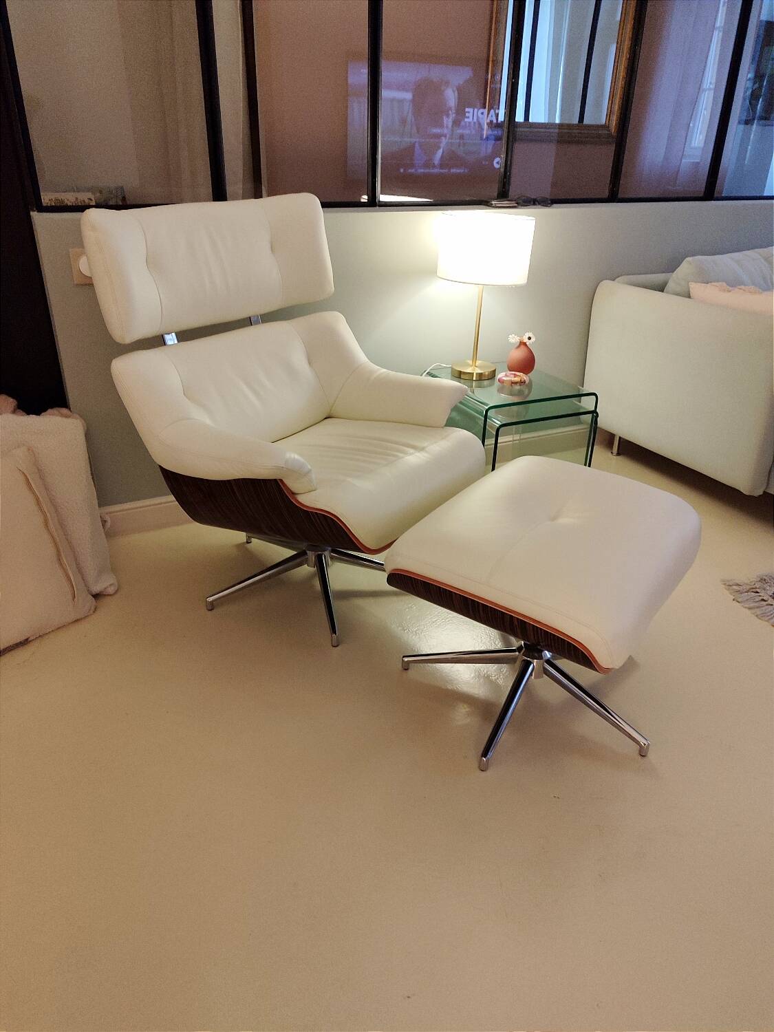 Lounge chair and ottoman