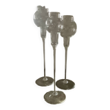 Trio de vases sur pied en verre soufflé