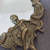 Miroir en bronze doré avec ornement anges