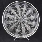 Dandelion cup signed Lalique VDA, glassware from Alsace