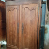 Old tinted wood laundry cabinet