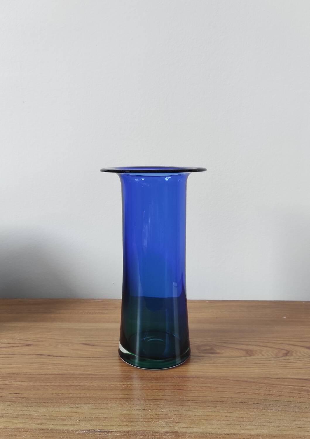 Vintage Bohemian Sommerso vase