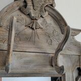 Coat door