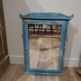 Armoire de pharmacie