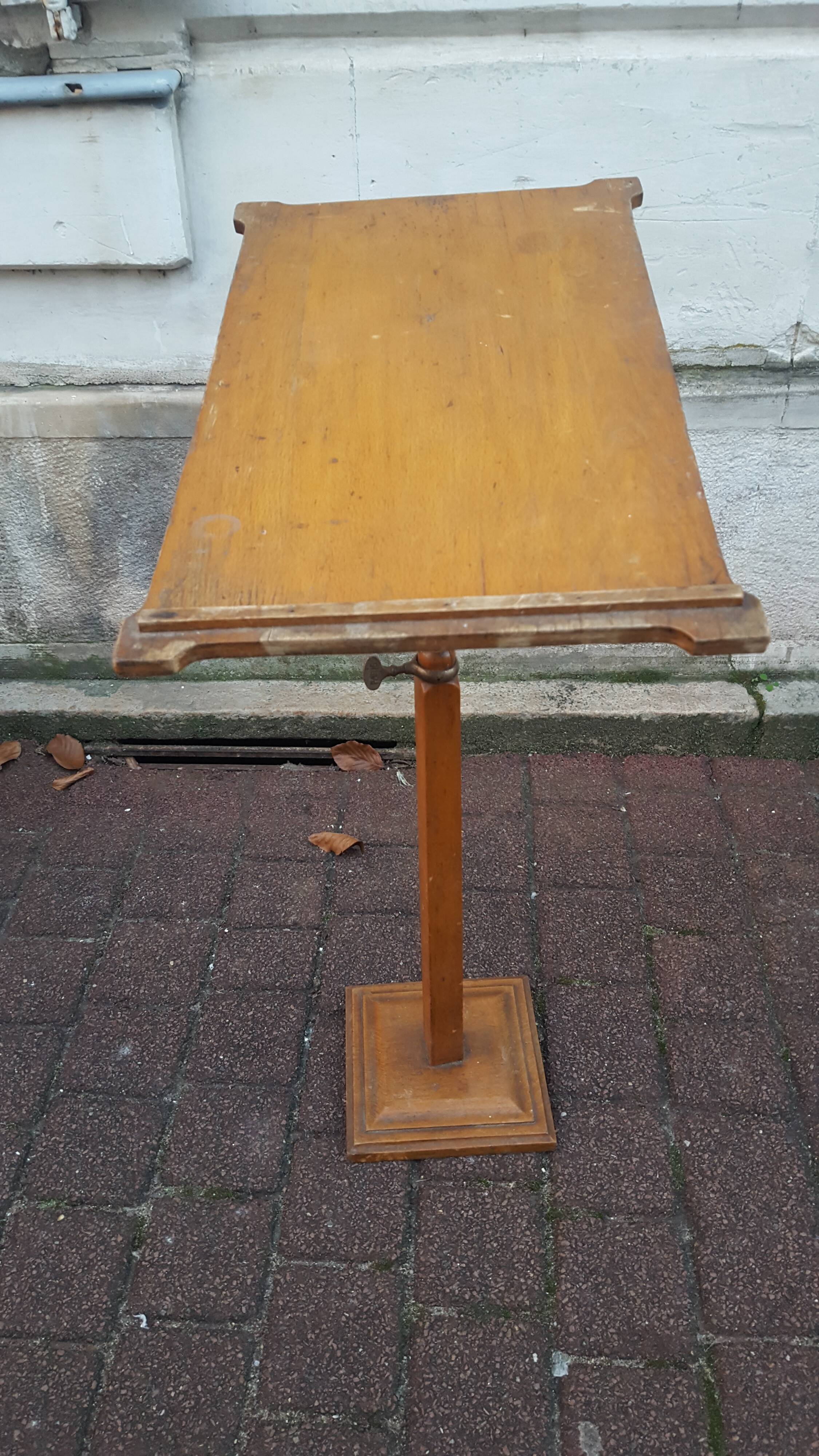 Former desk display girard Paris