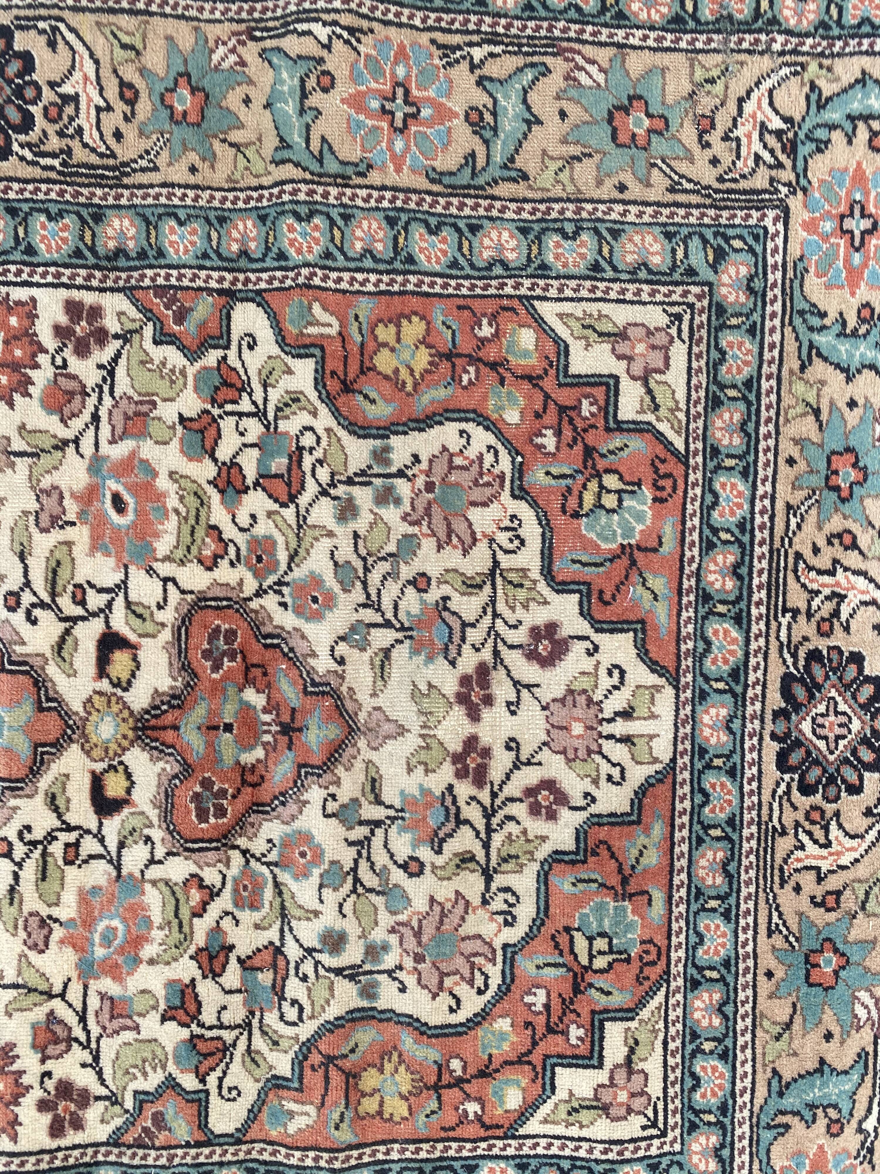 Nice old carpet of Turkey Kayseri handmade 120x180 cm