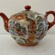 Teapot Satsuma porcelain polychrome décor signed Koshida around 1920