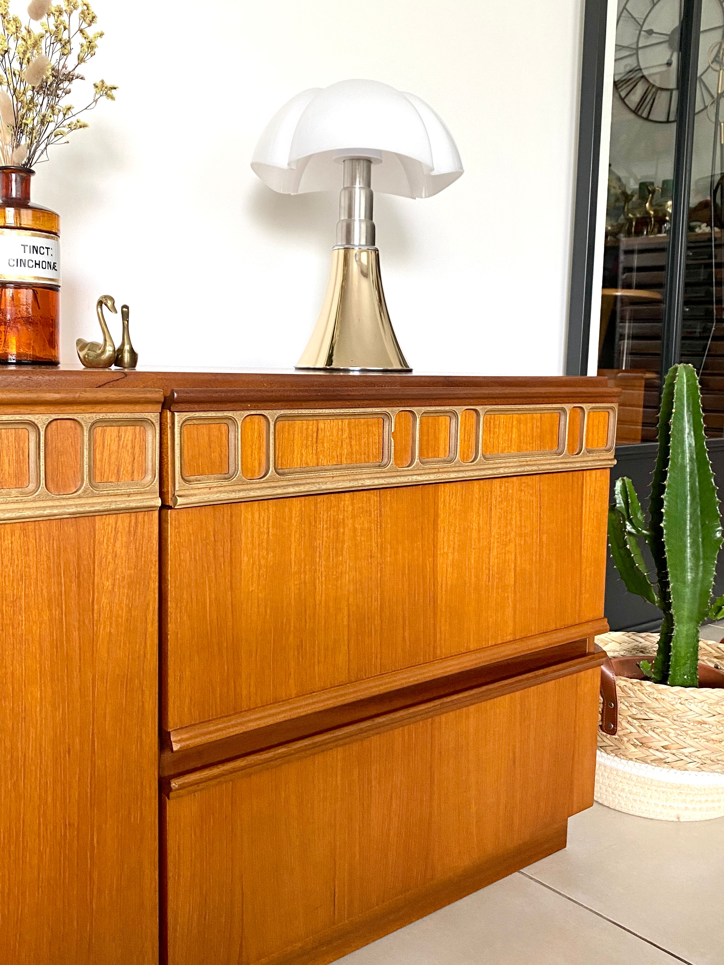 Mc Intosh Vintage Teak Row