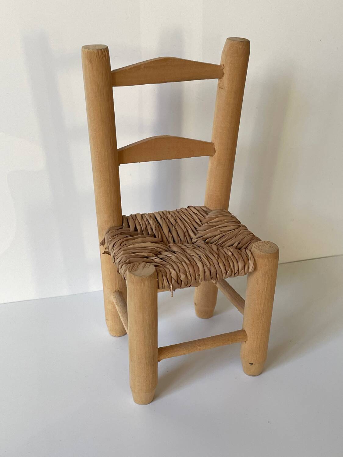 Miniature chair for doll