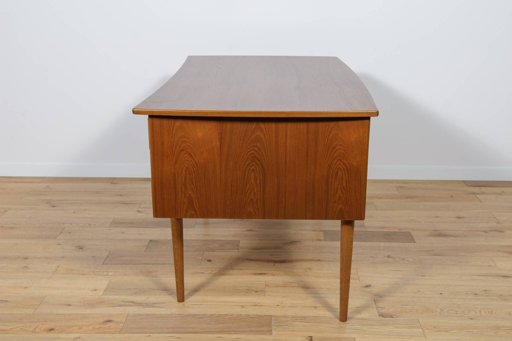 Mid-Century Freestanding Teak Desk, 1960s
