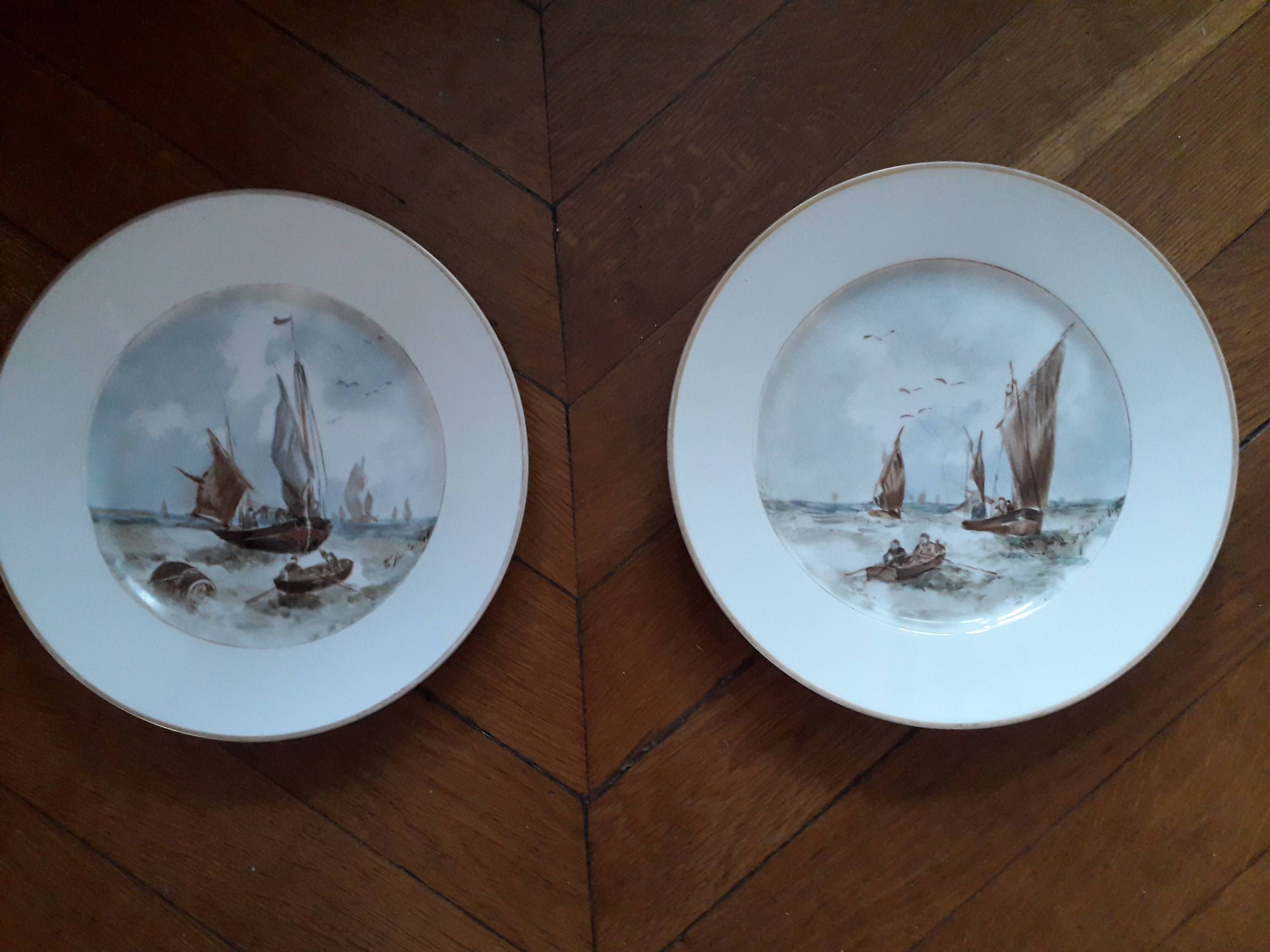 2 assiettes vintage signées avec un décor de mer