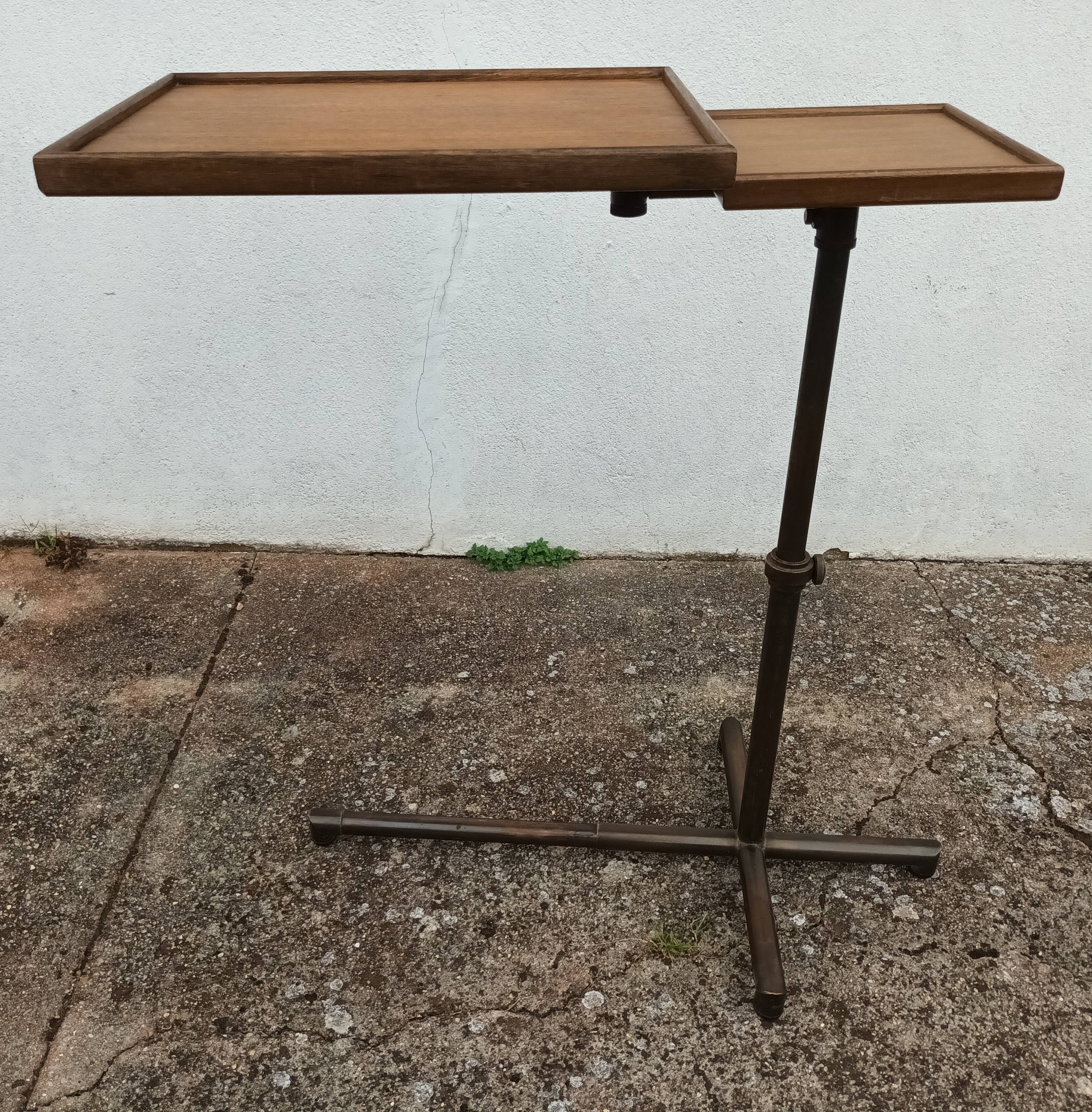 Table a système modifiable de François Caruelle des années 50