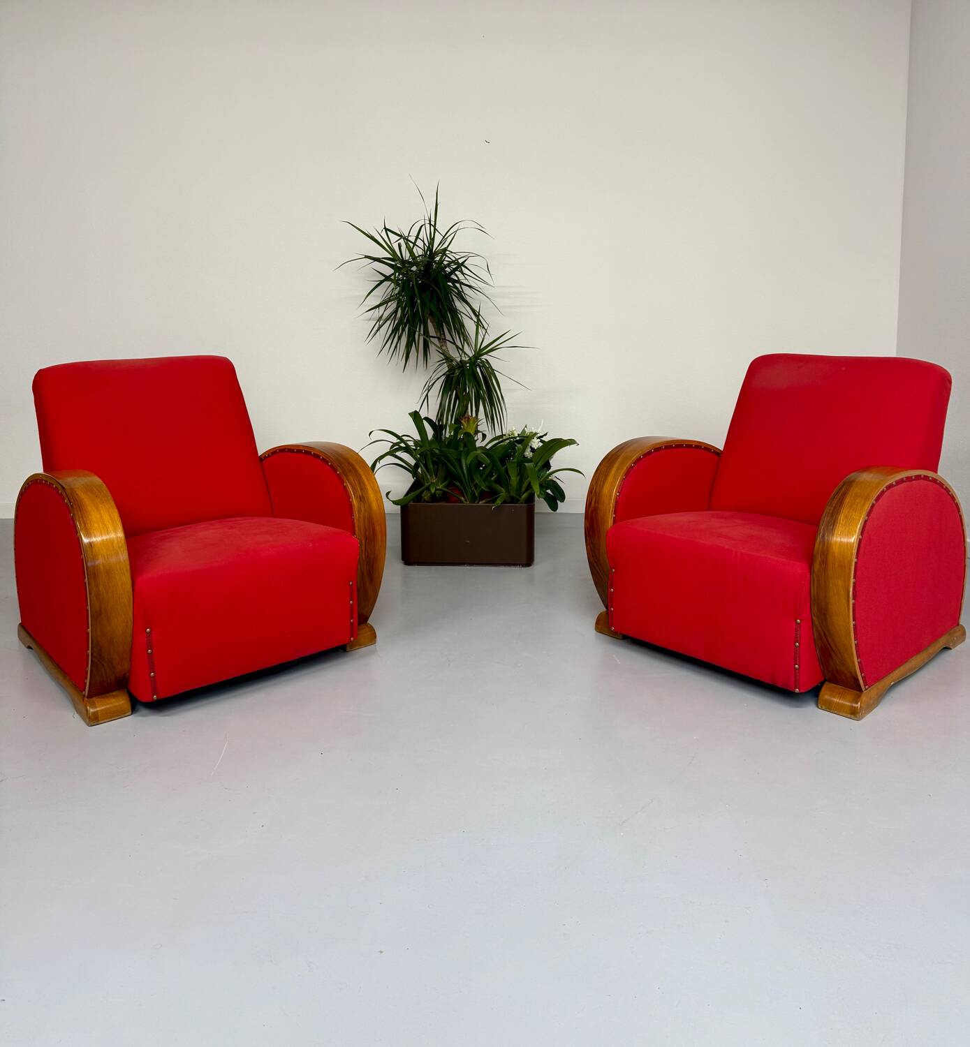 2 anciens fauteuils club art déco années 30 structure bois courbé