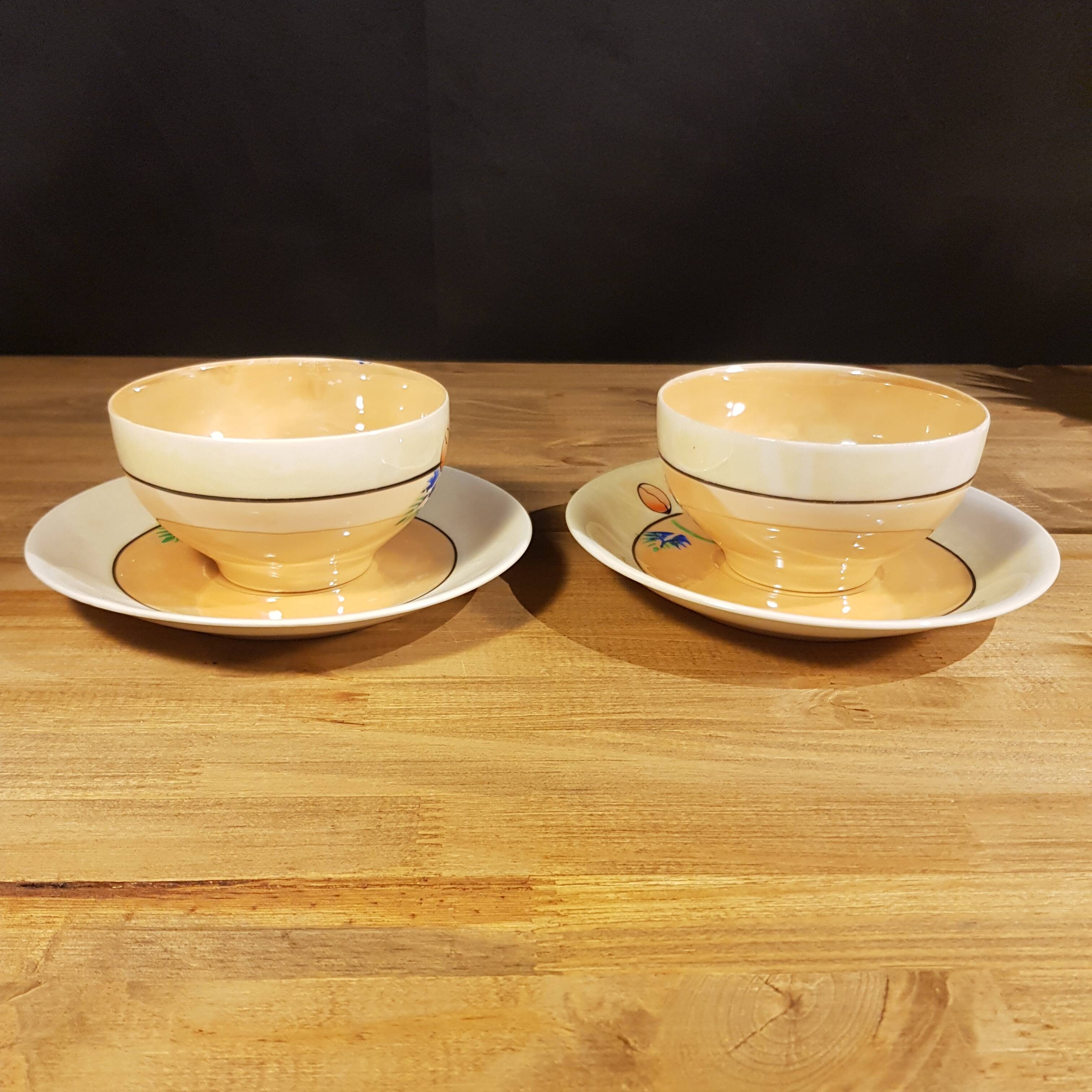Duo of Japanese tea cups
