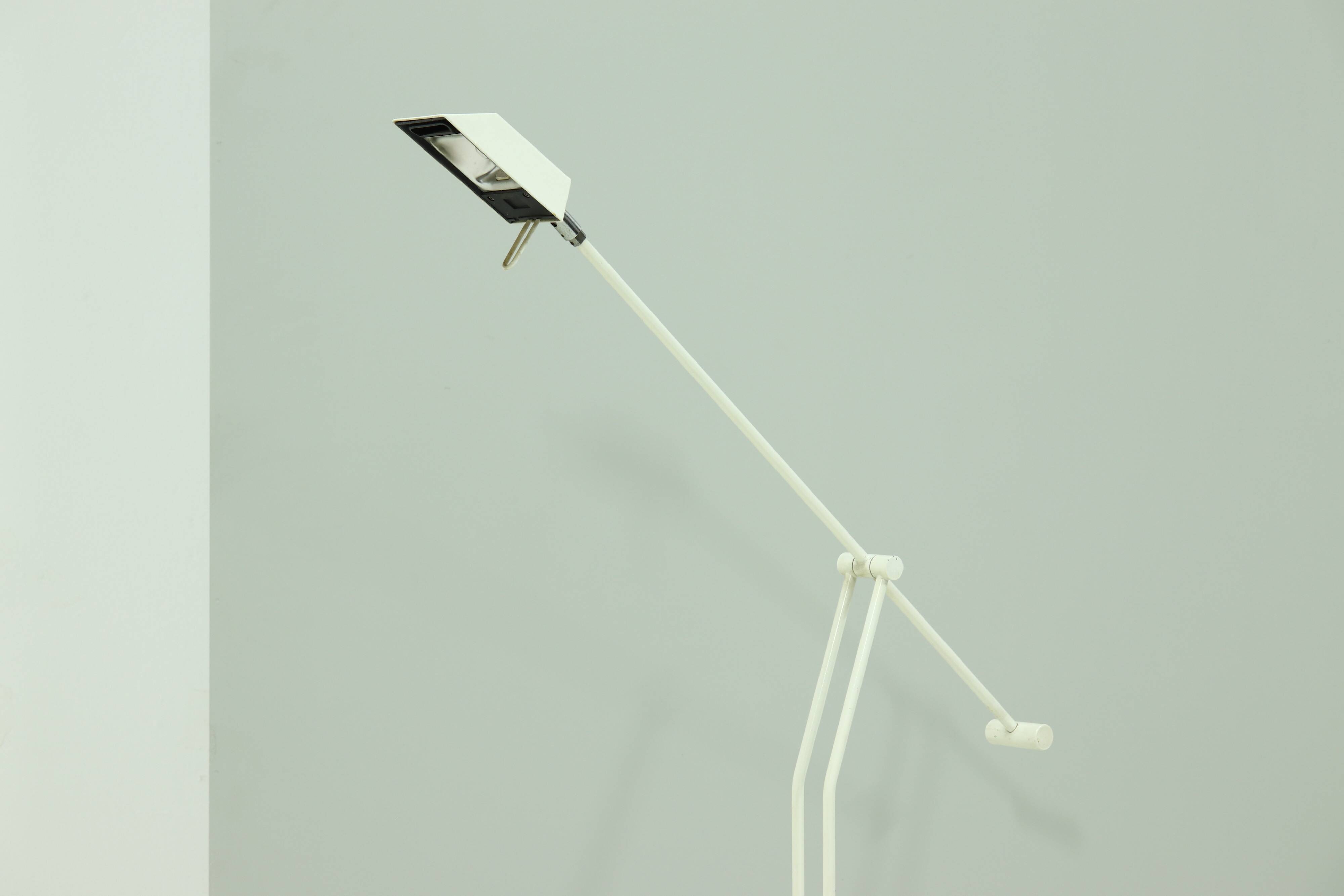 Lampadaire post-moderne à contrepoids des années 1980