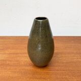 East German pottery vase from the mid-century GDR by VEB Coswig Keramik, 1960s.