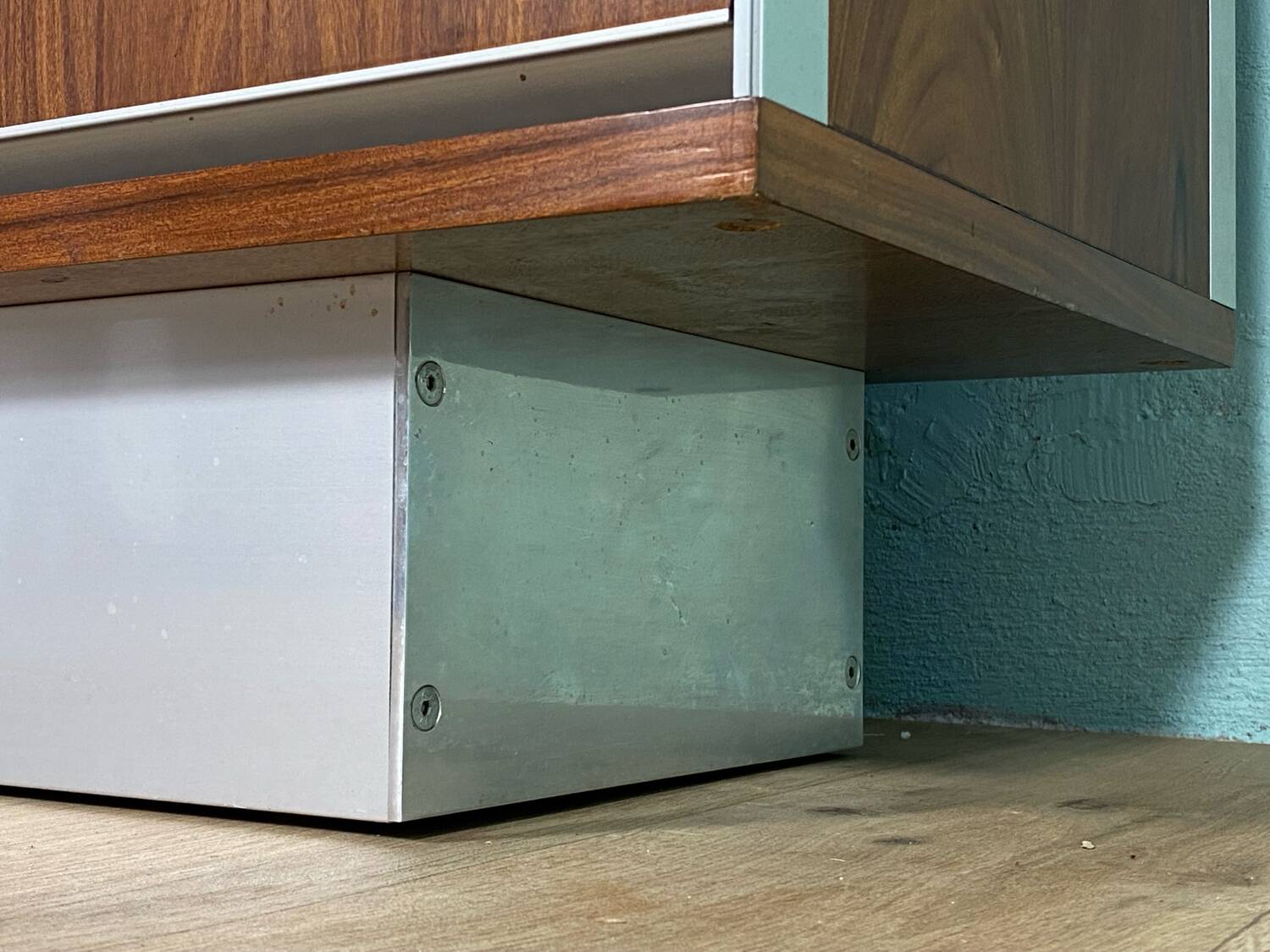 Small teak sideboard 70