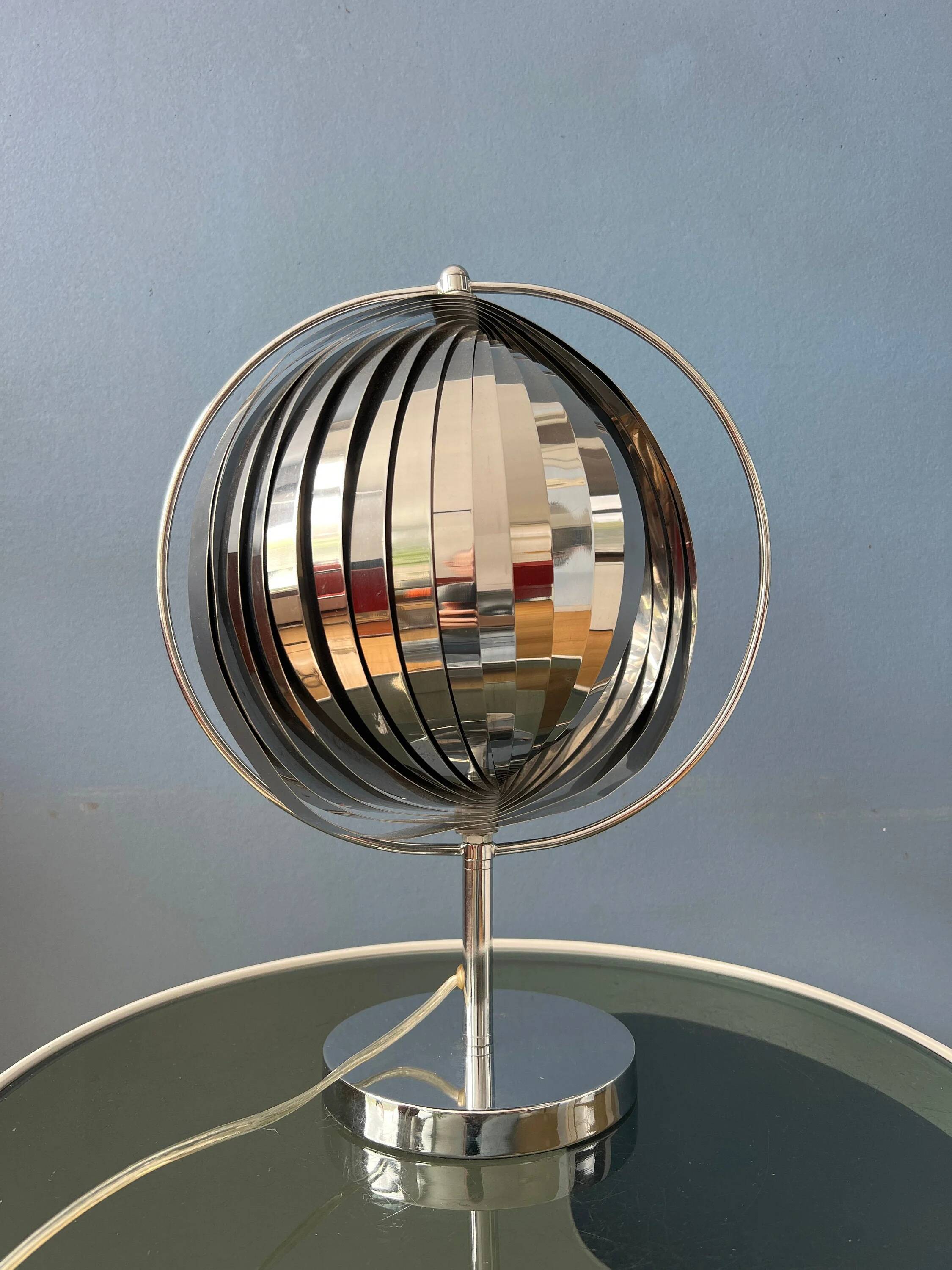 Lampe de table uplighter « Cup » en métal, couleur argent