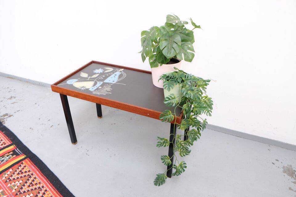 Side table/plant stand in 60s/70s style, made of teak, retro/vintage style.