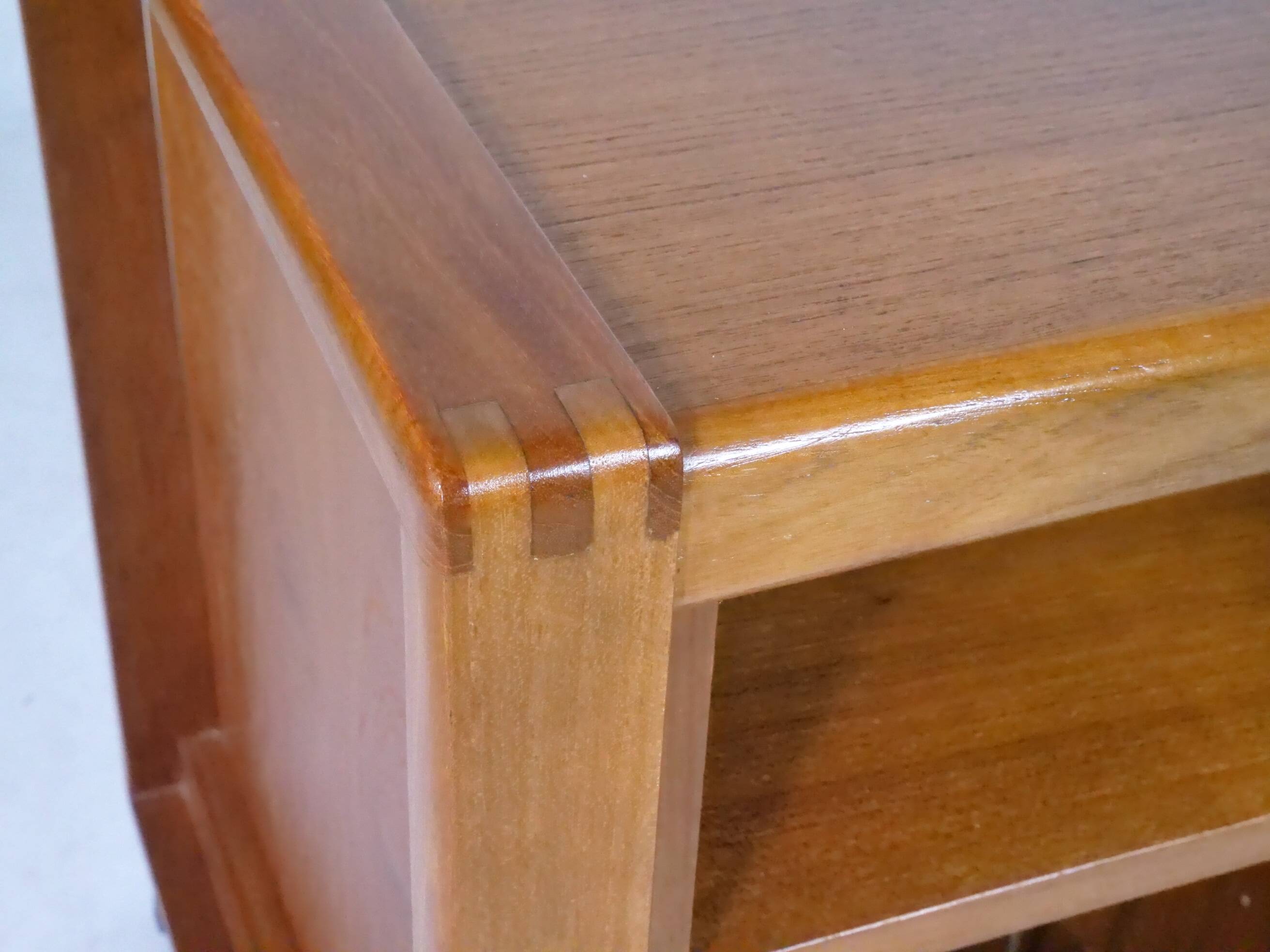 Buffet audio pour meuble phonographe design danois en teck, années 1960