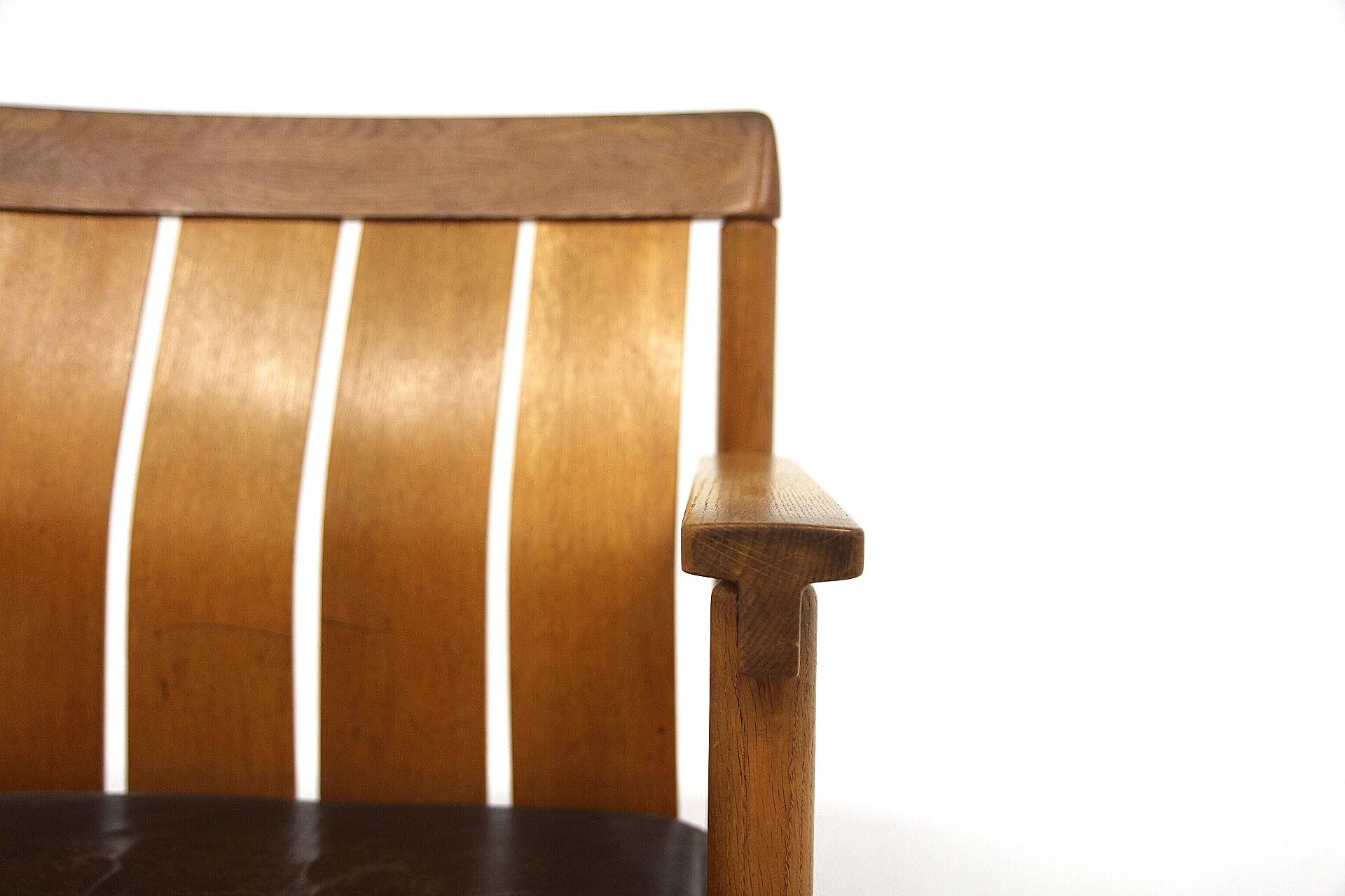 Set of 2 leather and oak armchair tables, Ferdinand Lundqvist, Sweden, 1960