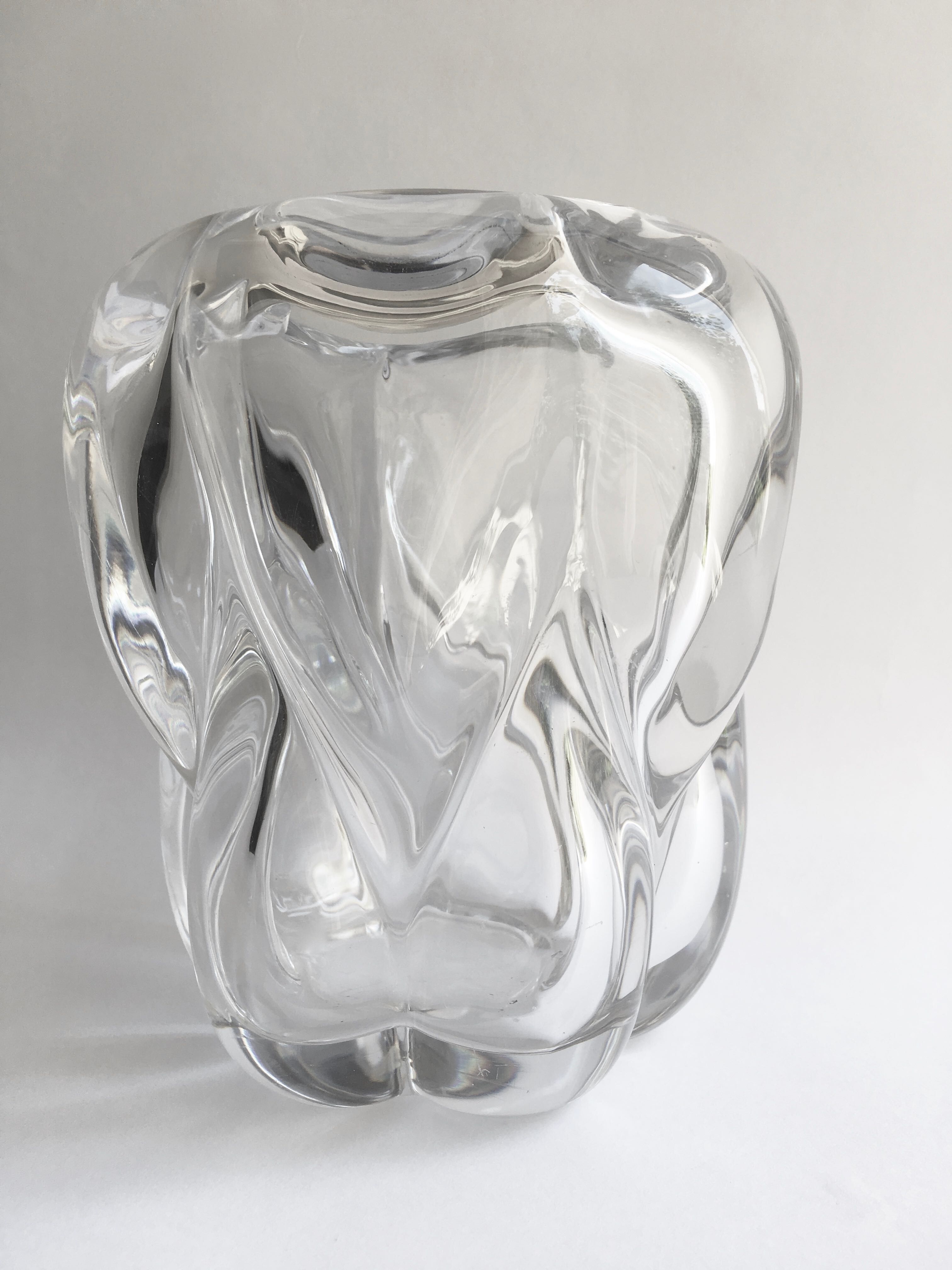 Art Deco vase in transparent thick crystal Val Saint Lambert 1920