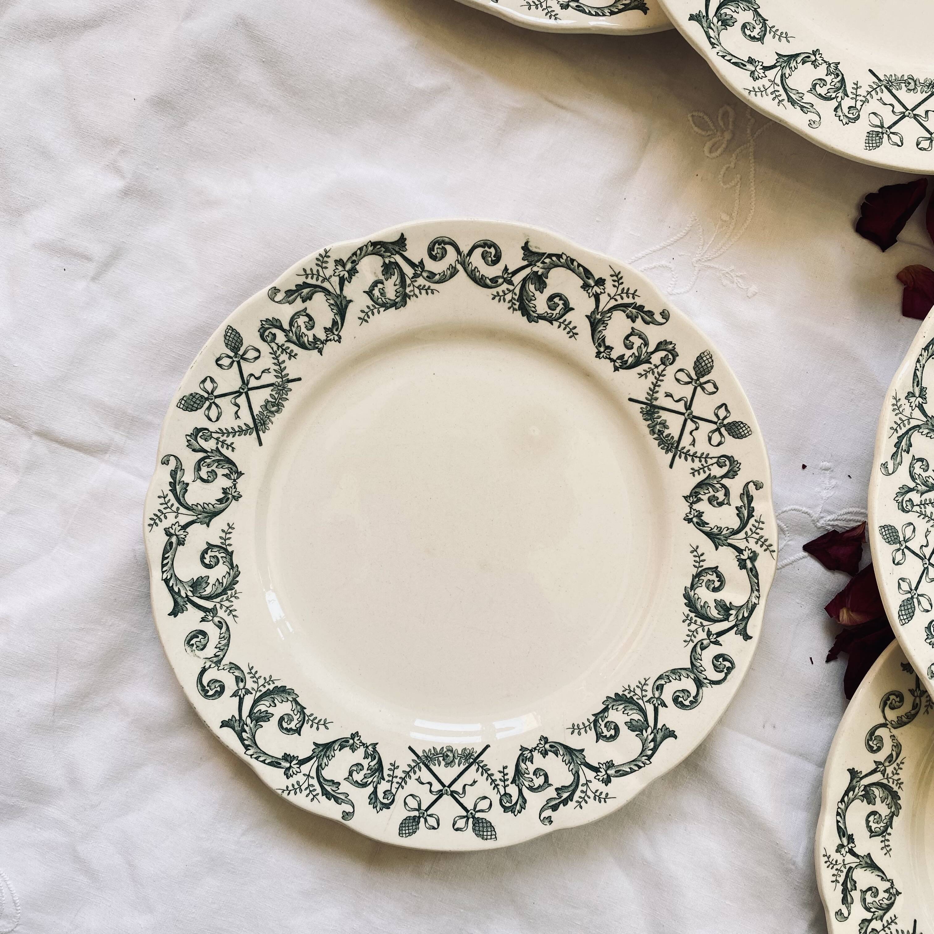 6 assiettes dessert terre de fer Longchamp modèle Trévise vert faïence