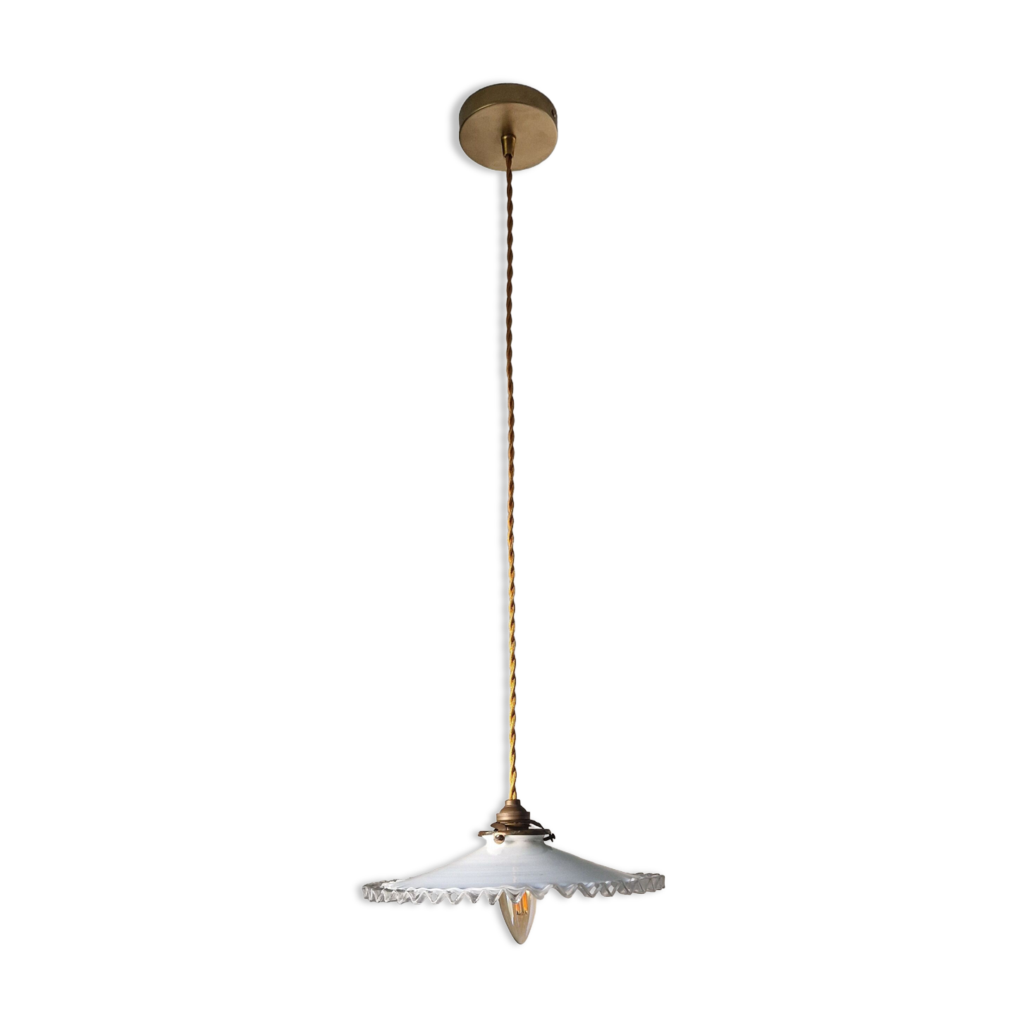 Suspension vintage en opaline dentelée