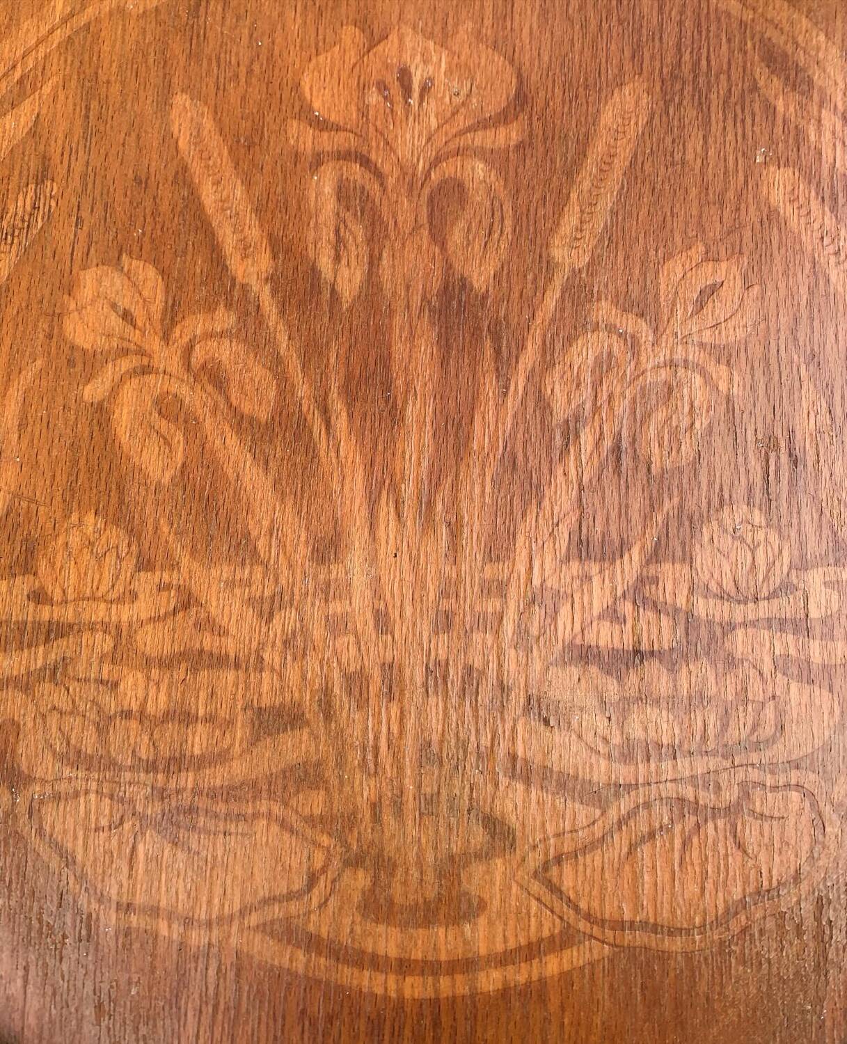 Bentwood bistro chairs in Art Nouveau style