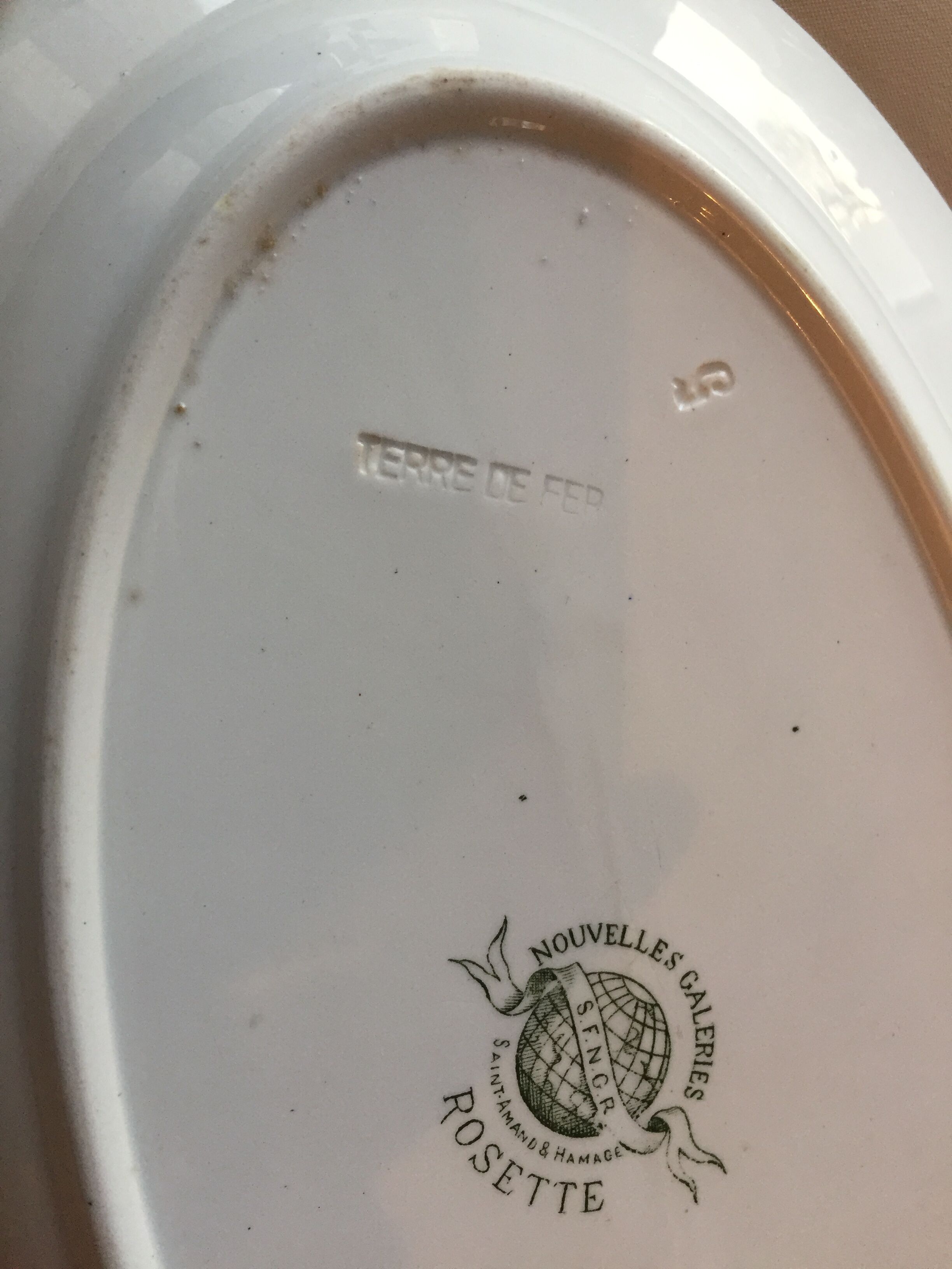 Oval dish in iron earth Saint Amand model Rosette 34 * 24