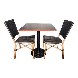 Bistro table + 3 chairs