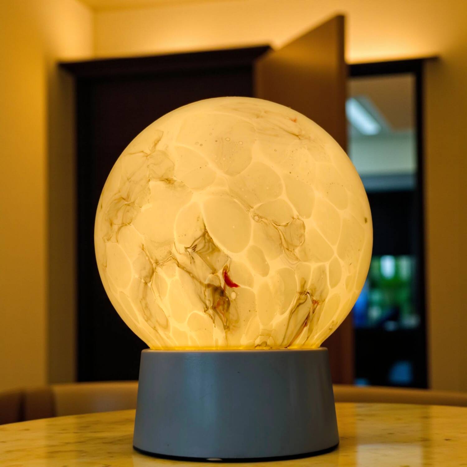 Vintage  Thabur Marble-Effect Globe Lamp – 1930-1950 - Netherlands