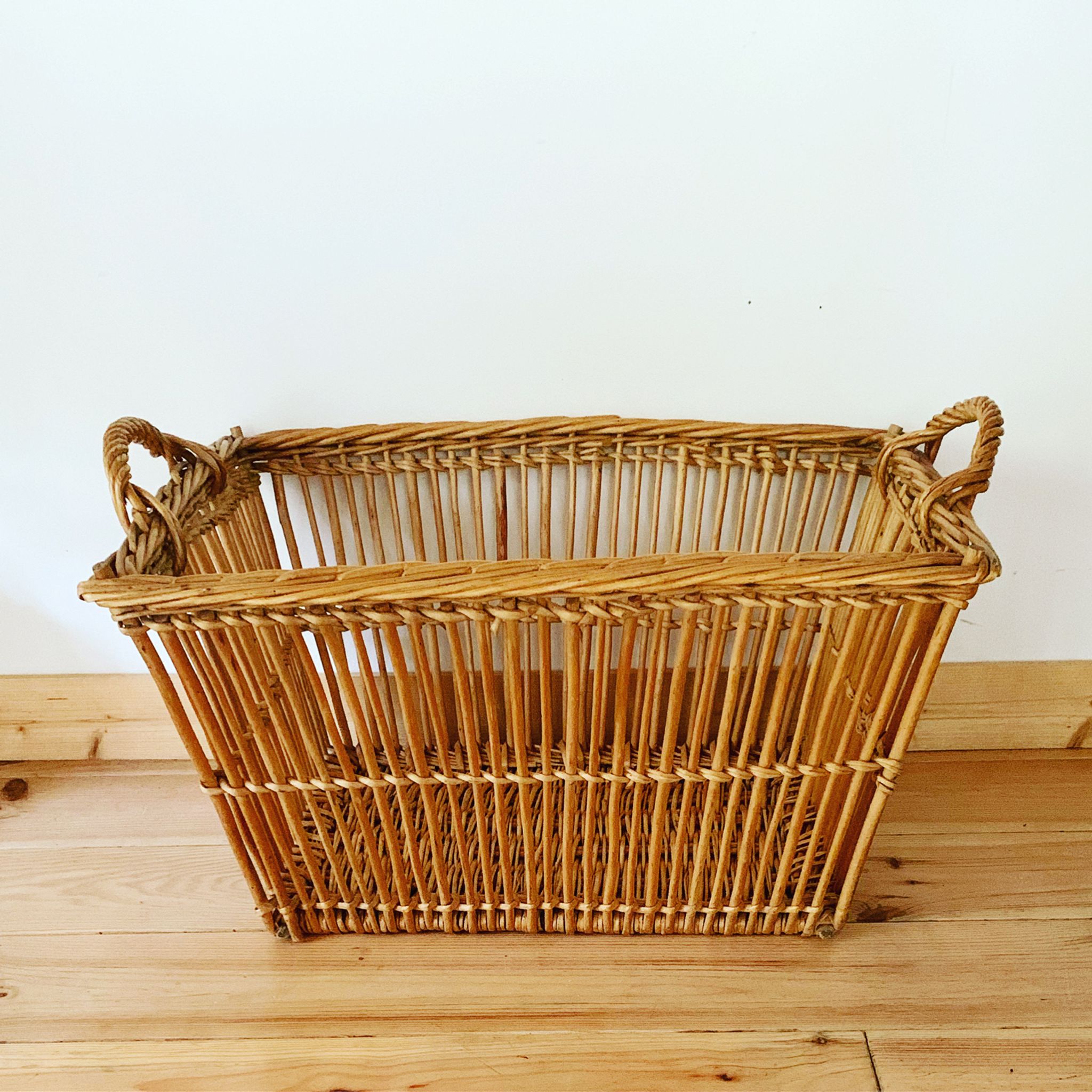 Panière vintage en rotin