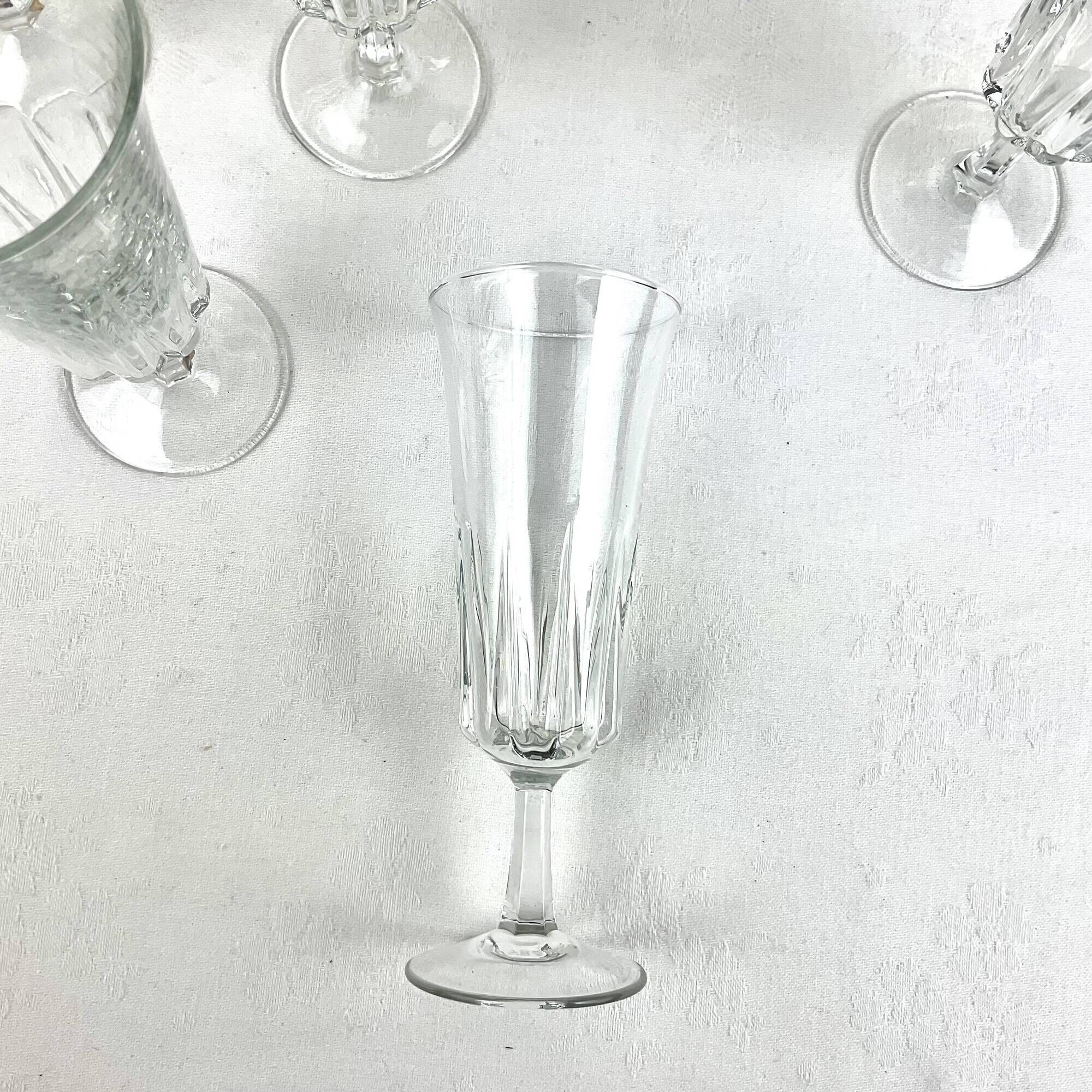 Champagne glasses/cuts/flutes made in France