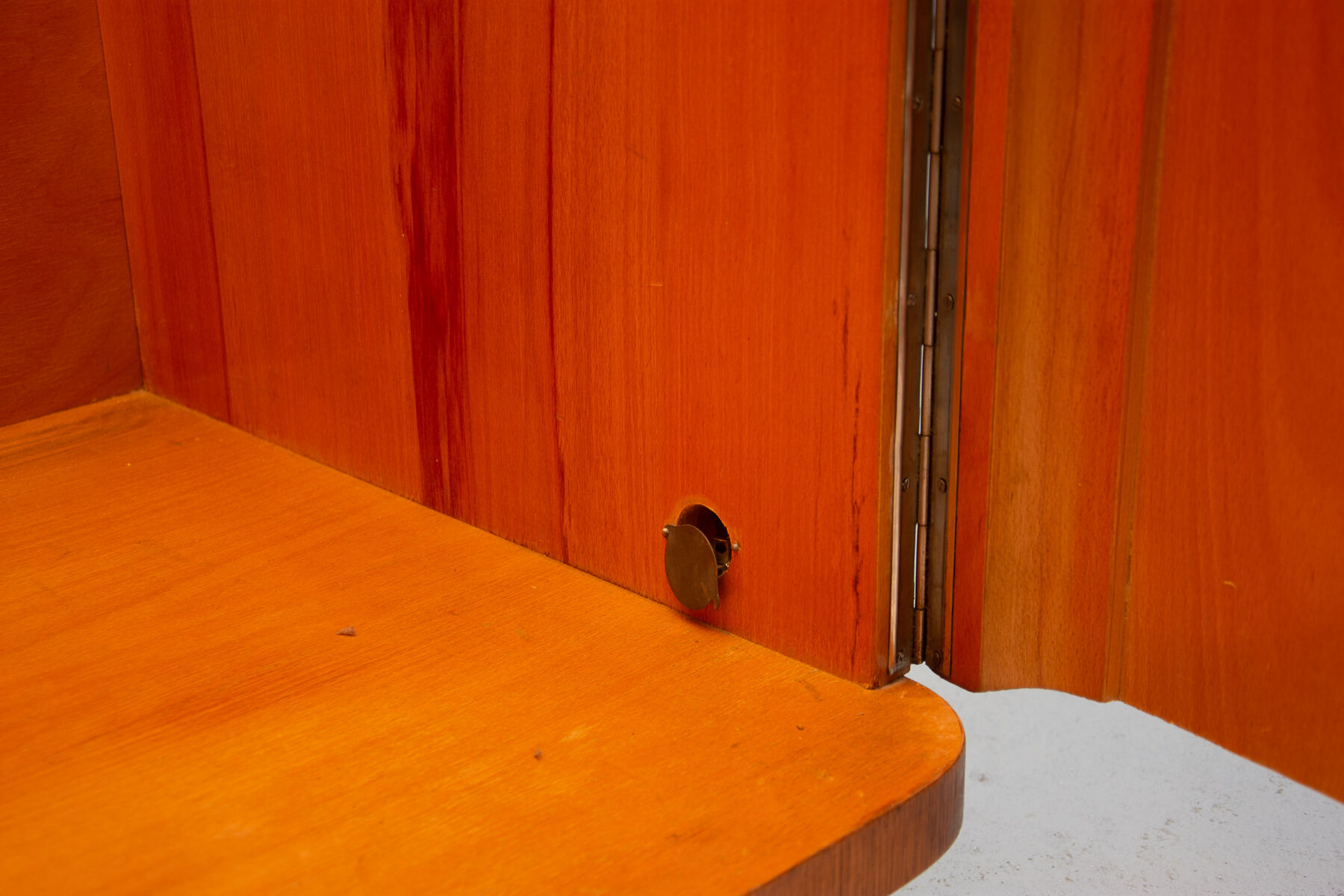 Armoire Bauhaus par Vichr & spol, années 1930, Bohême