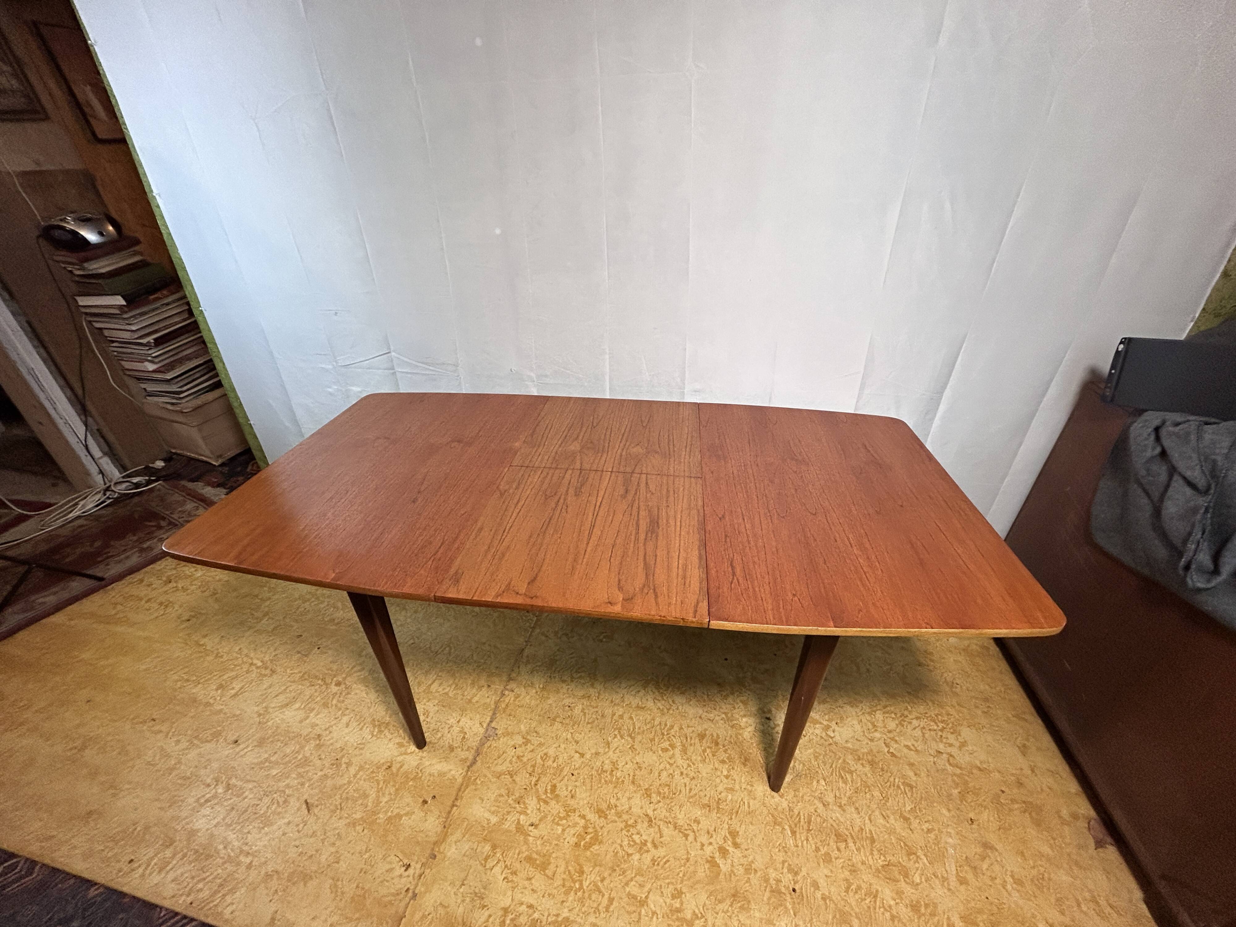 Mid Century retro vintage teak extending dining table by Elliots of Newbury 1960