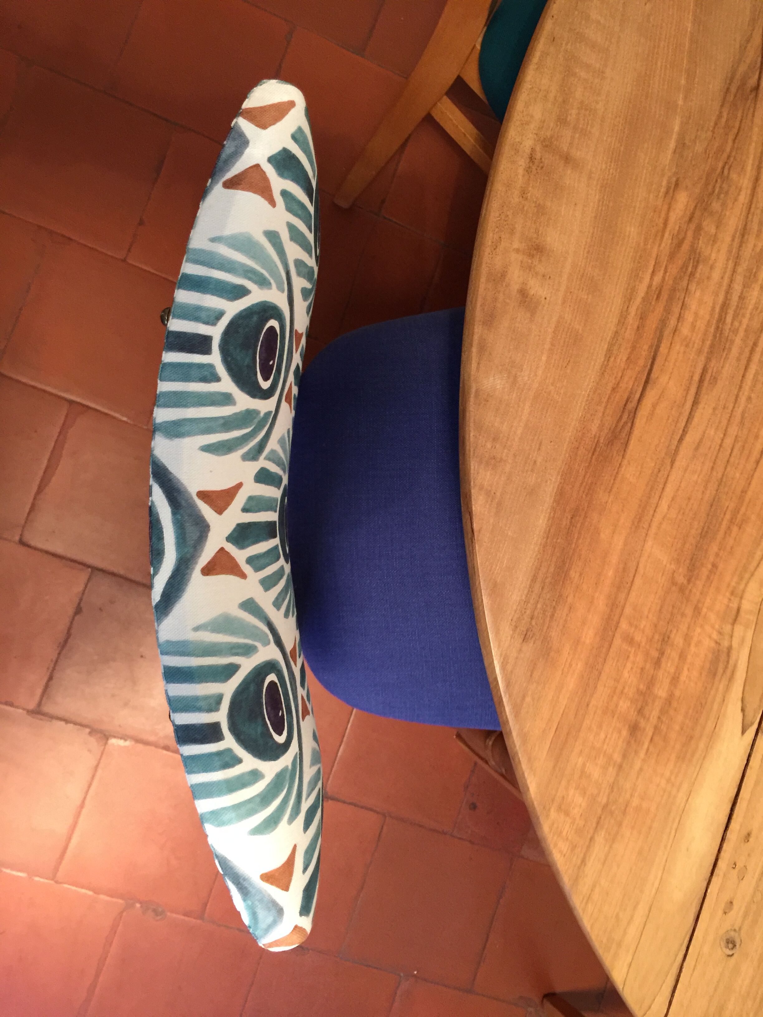 Suite of 4 refurbished Bauman chairs