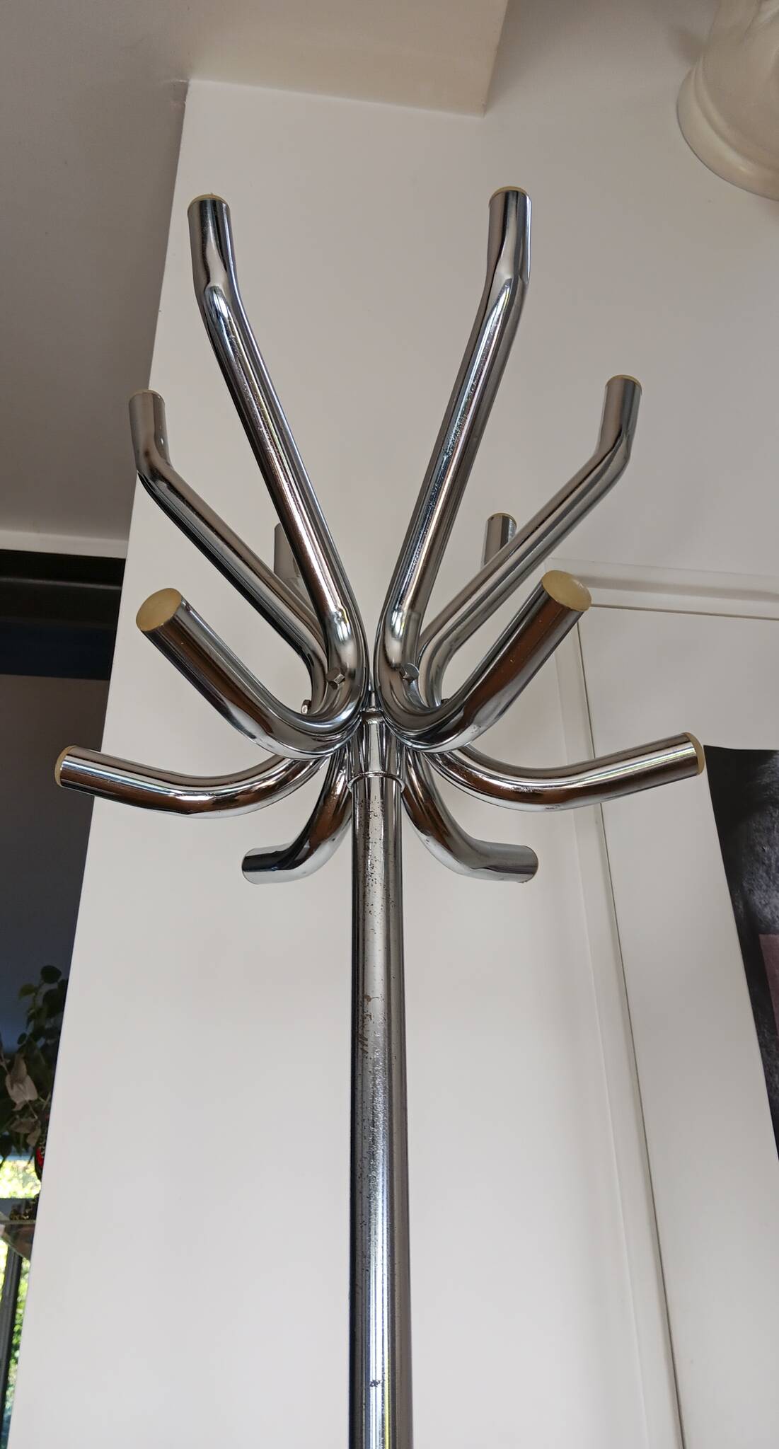 Vintage metal parrot coat rack