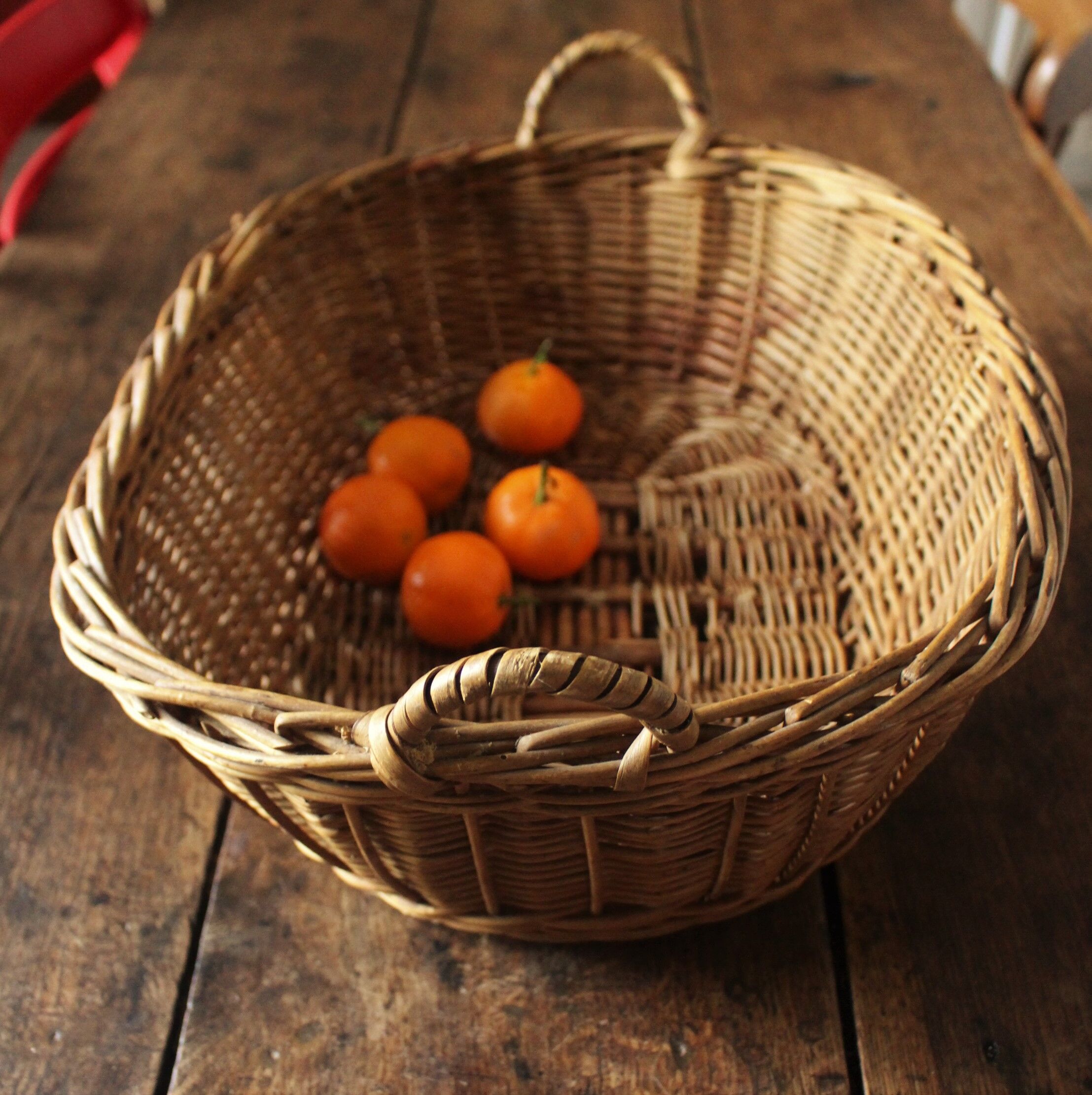 Oval basket wicker basket two handles