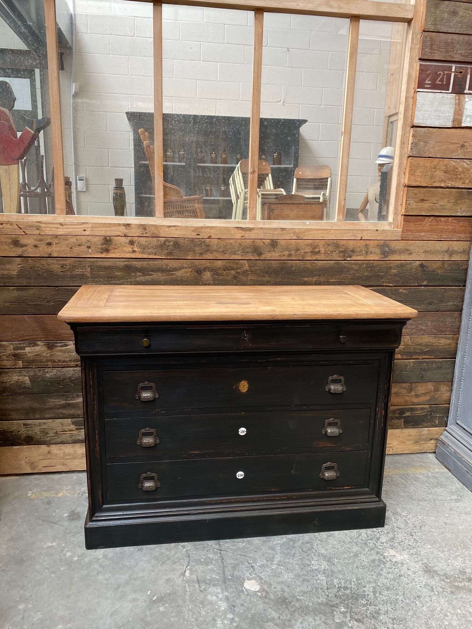 Dresser early 20th century