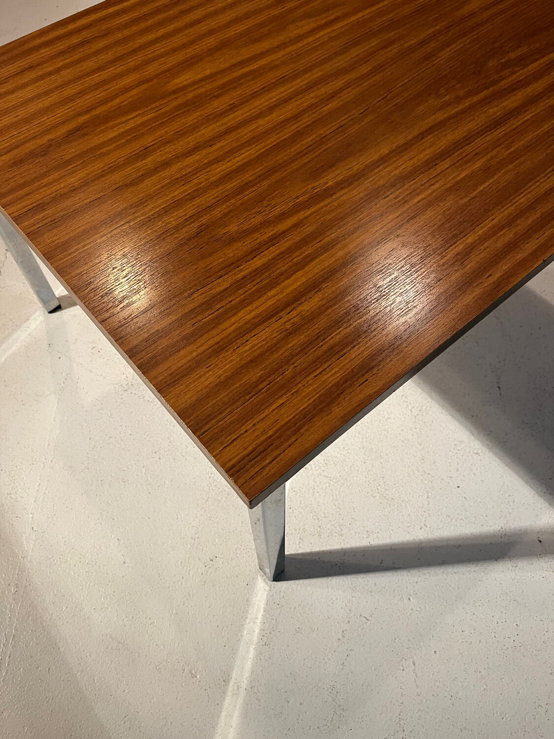 Table basse en acier et teck, 1970